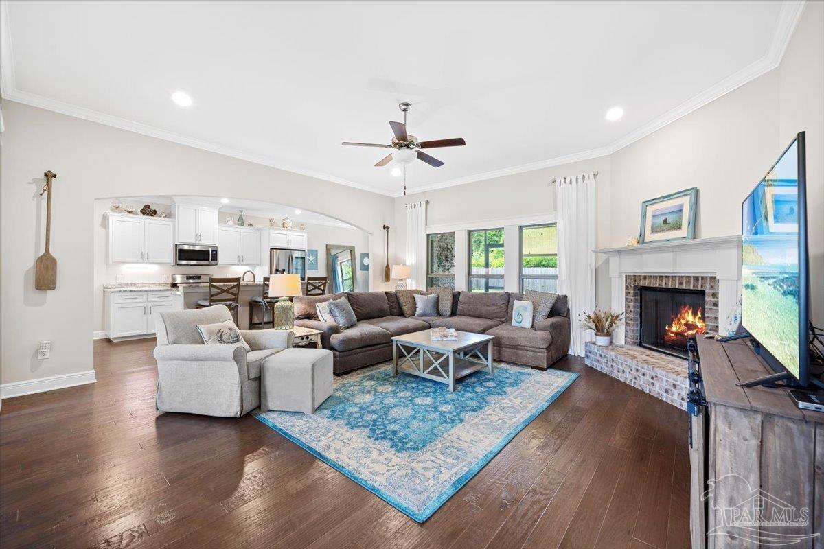 1504 Cadence Loop