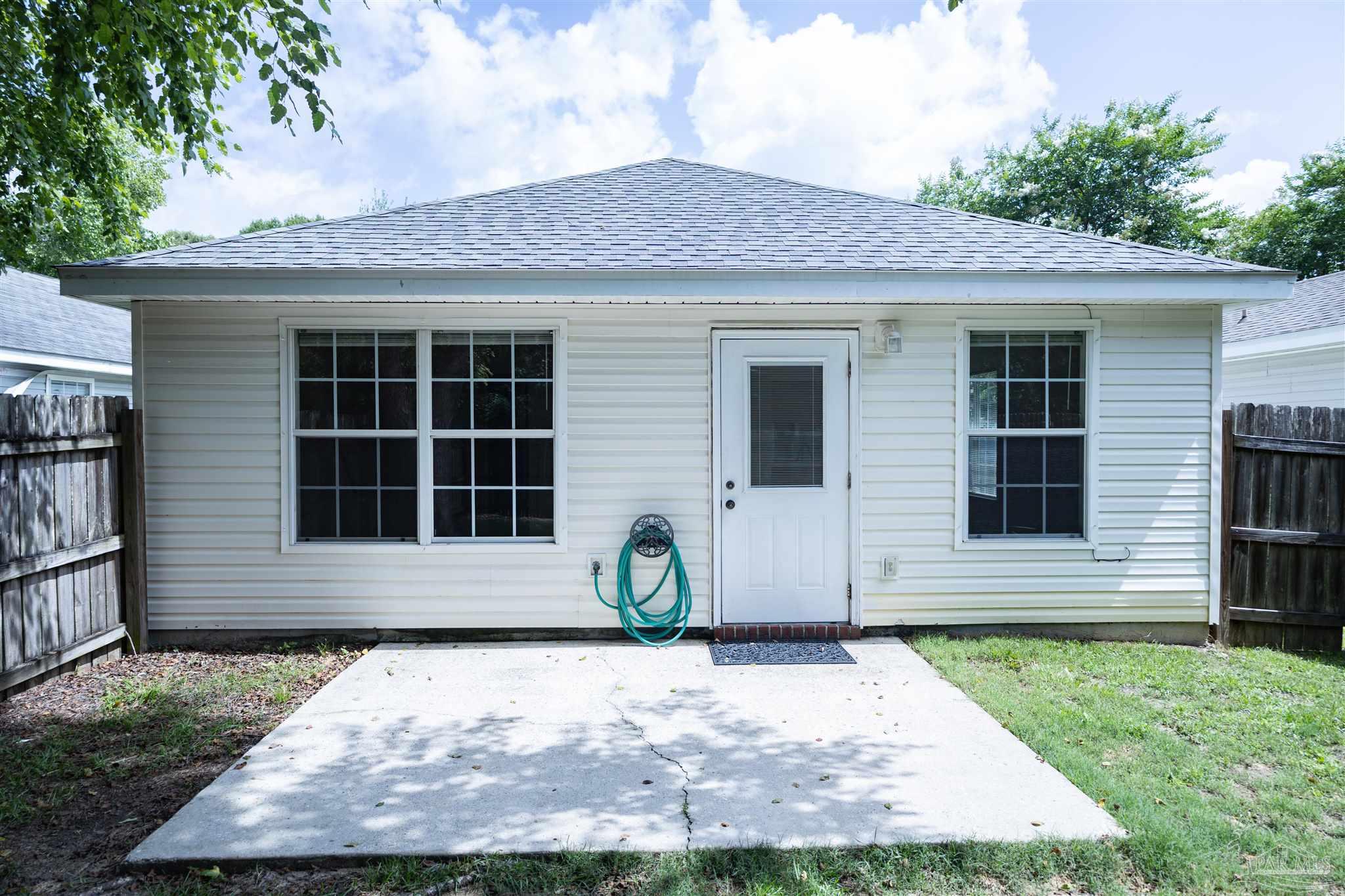 2460 Trailwood Dr
