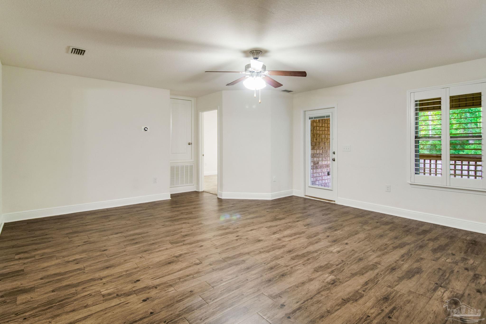 6064 Whisper Creek Blvd