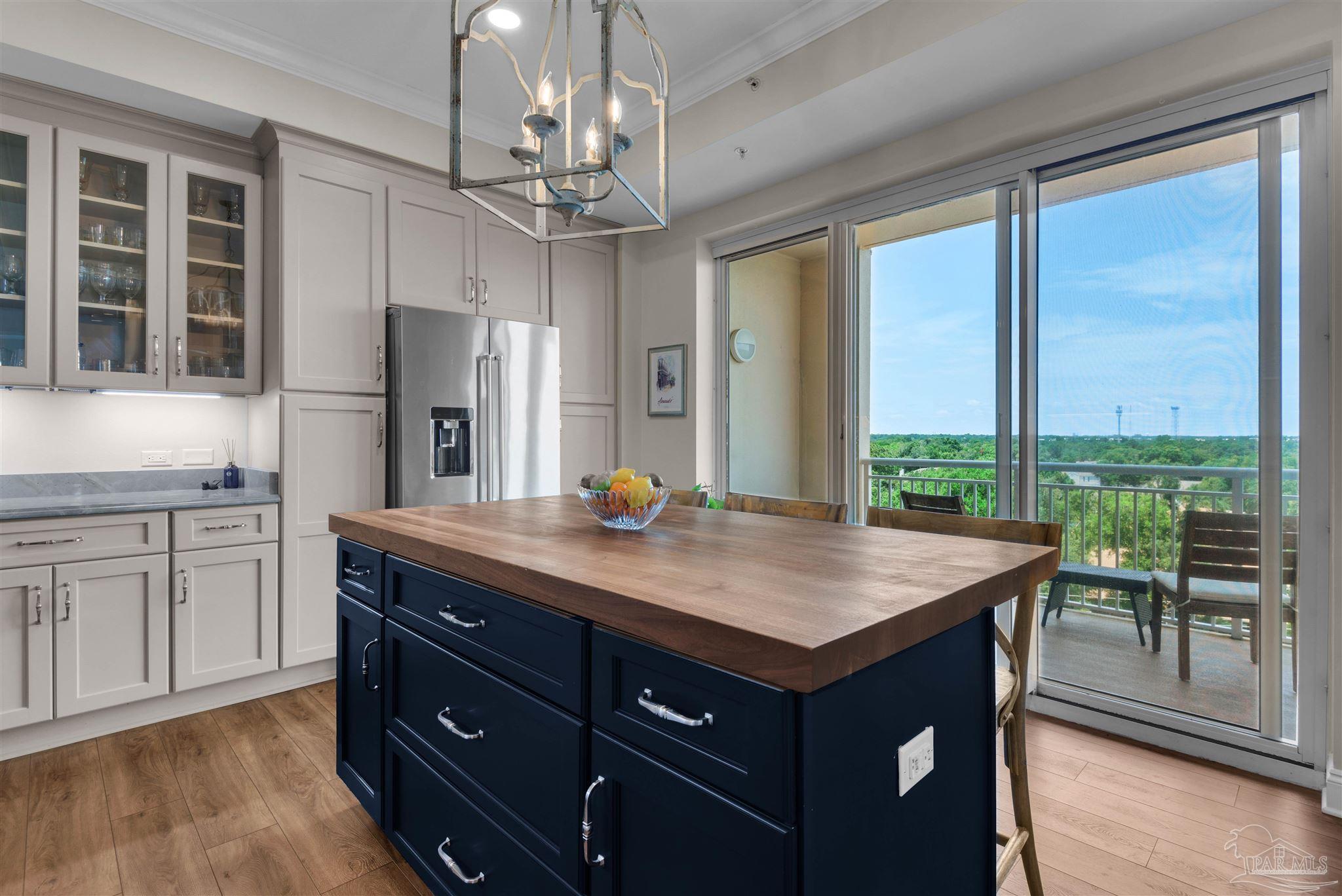 1700 Scenic Hwy # 604