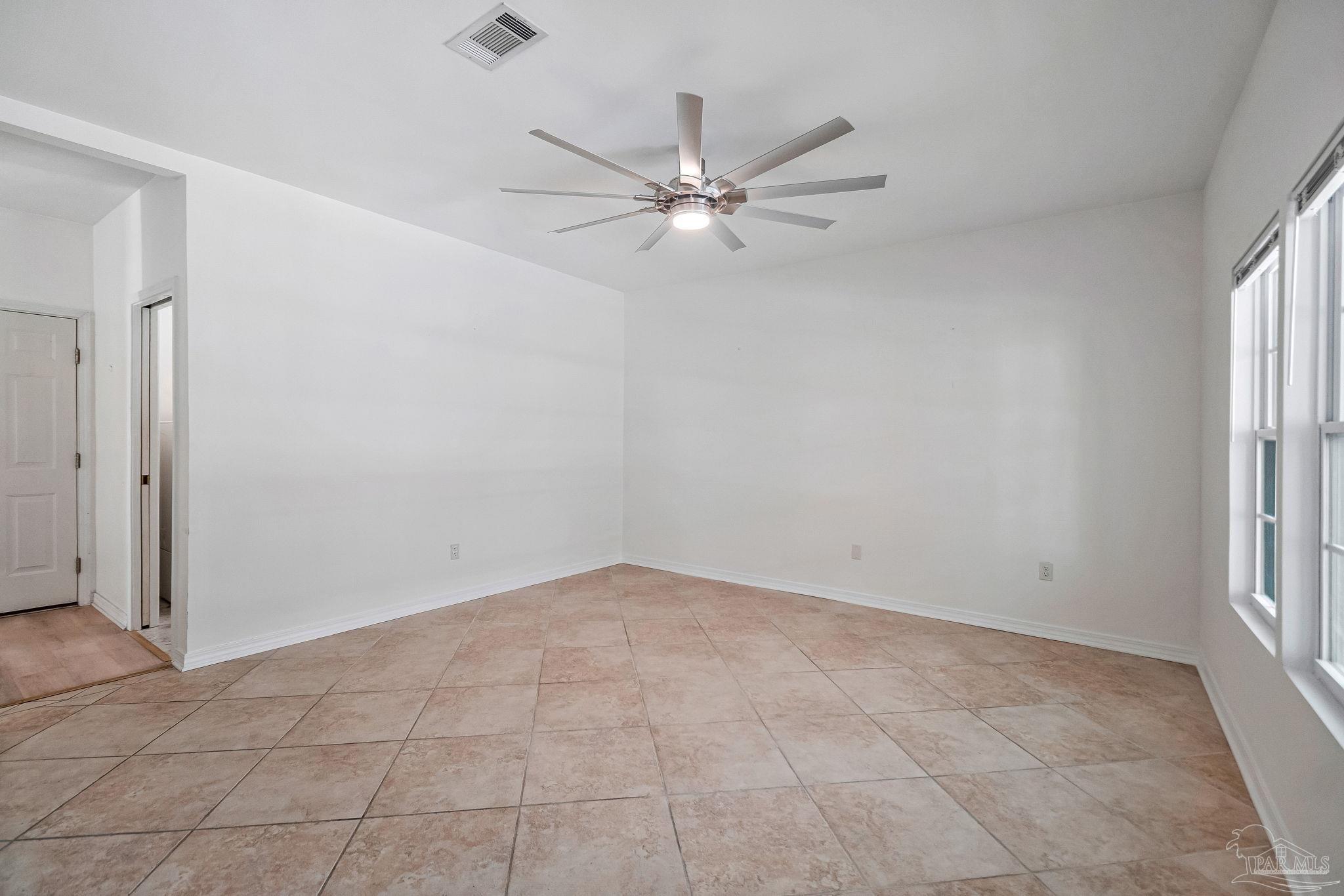 4530 Baywalk Cir
