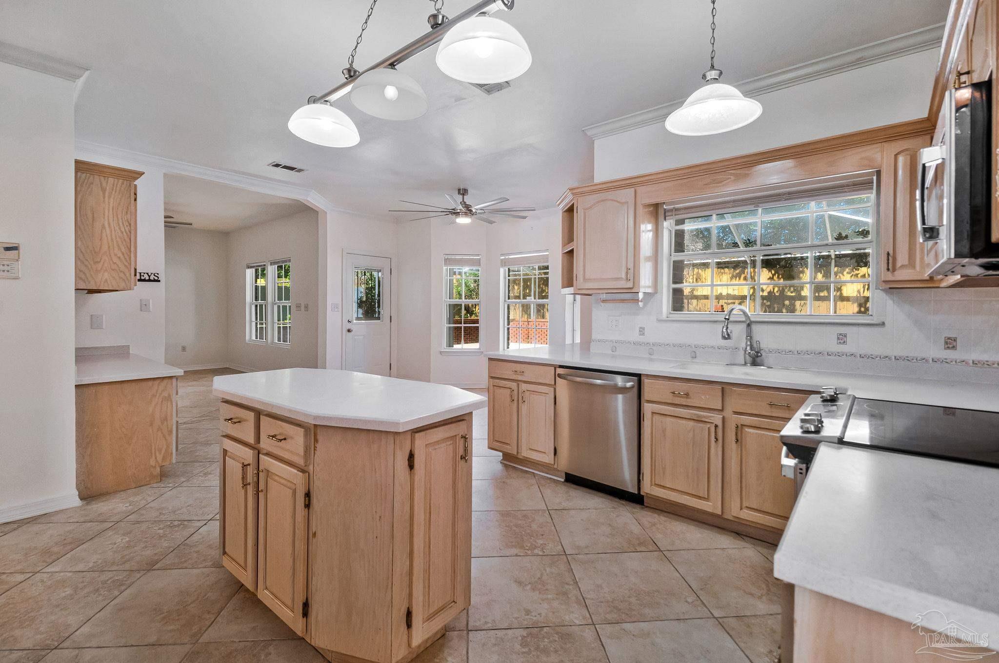 4530 Baywalk Cir