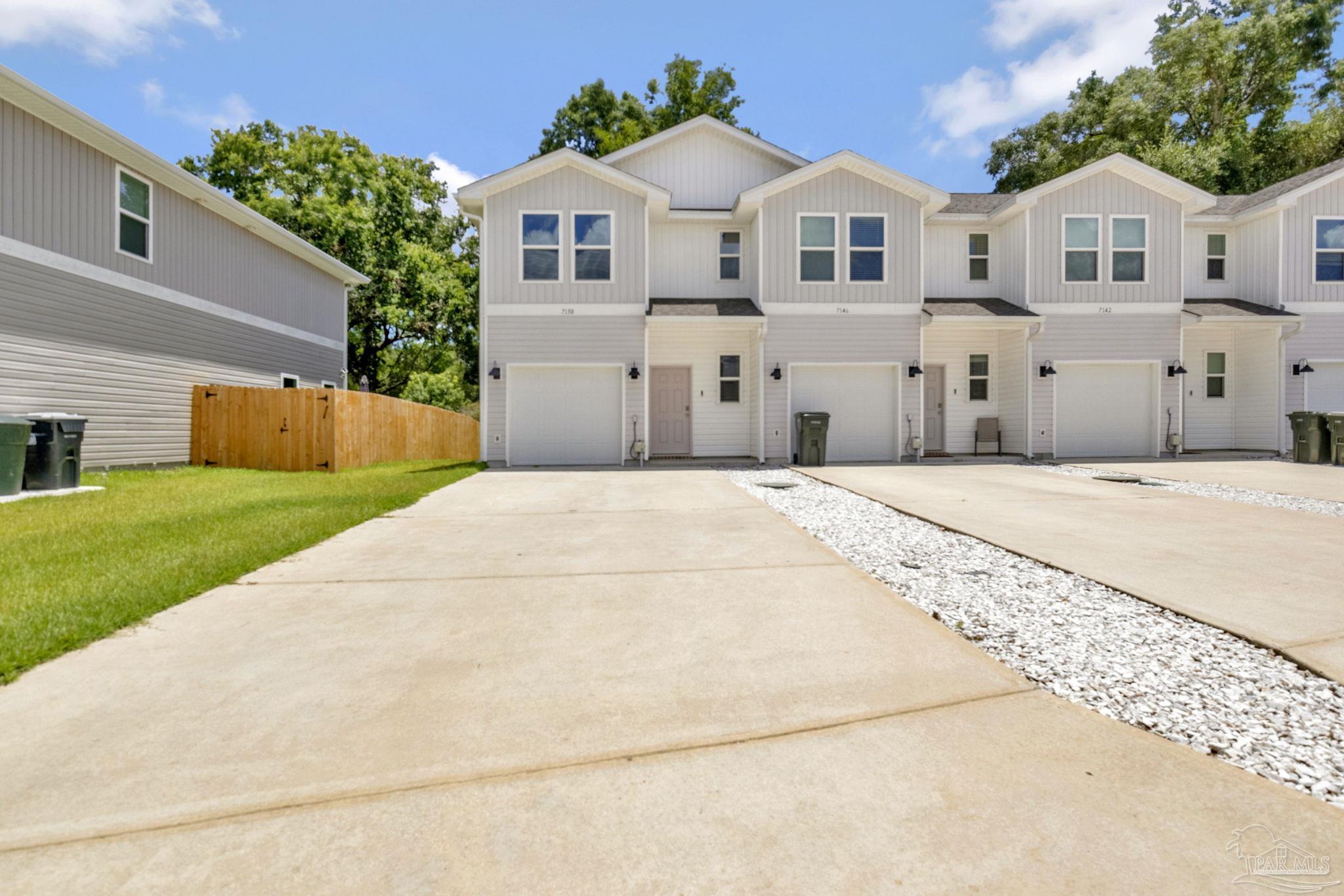 7150 Village Ln