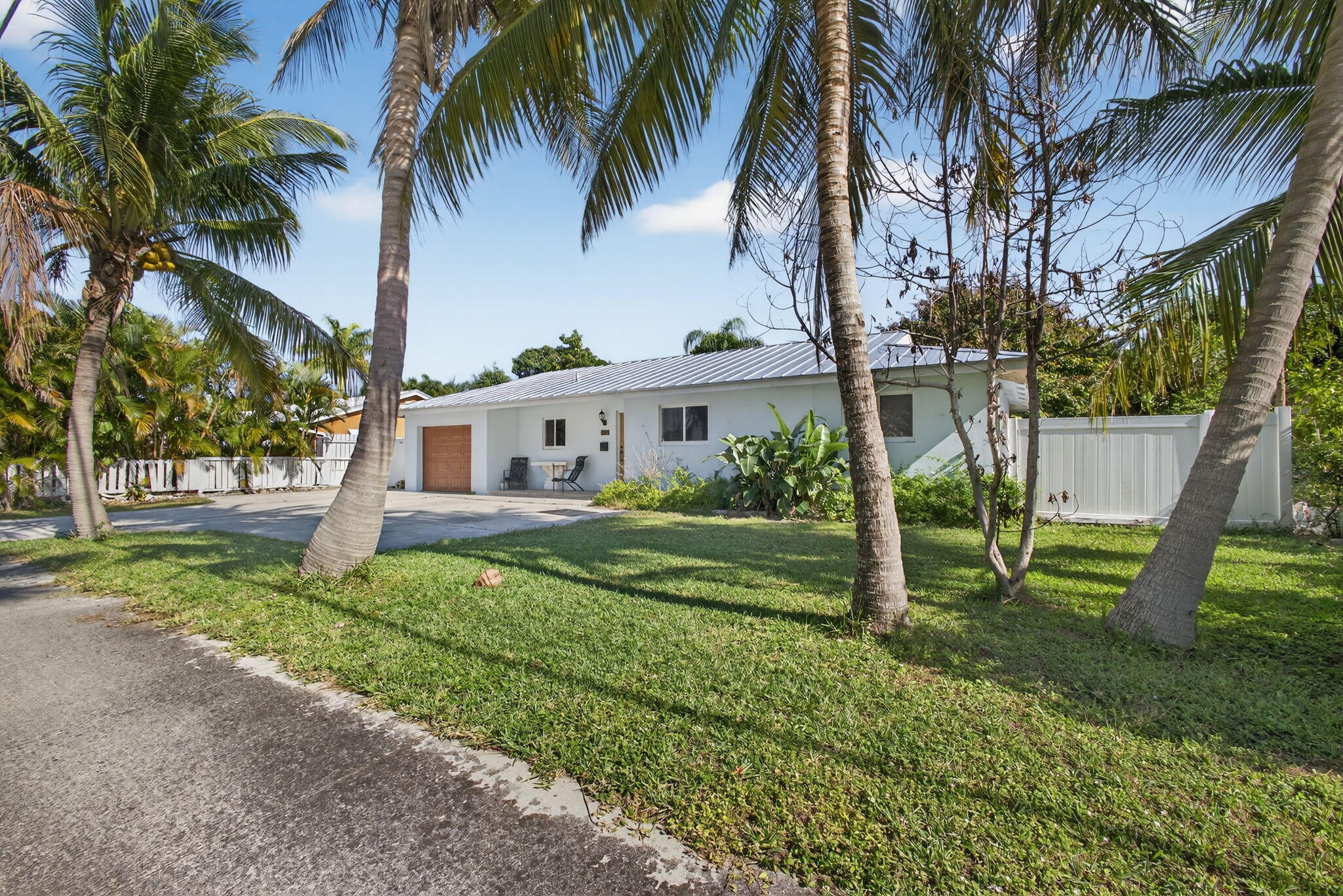 720 Prosperity Farms Road