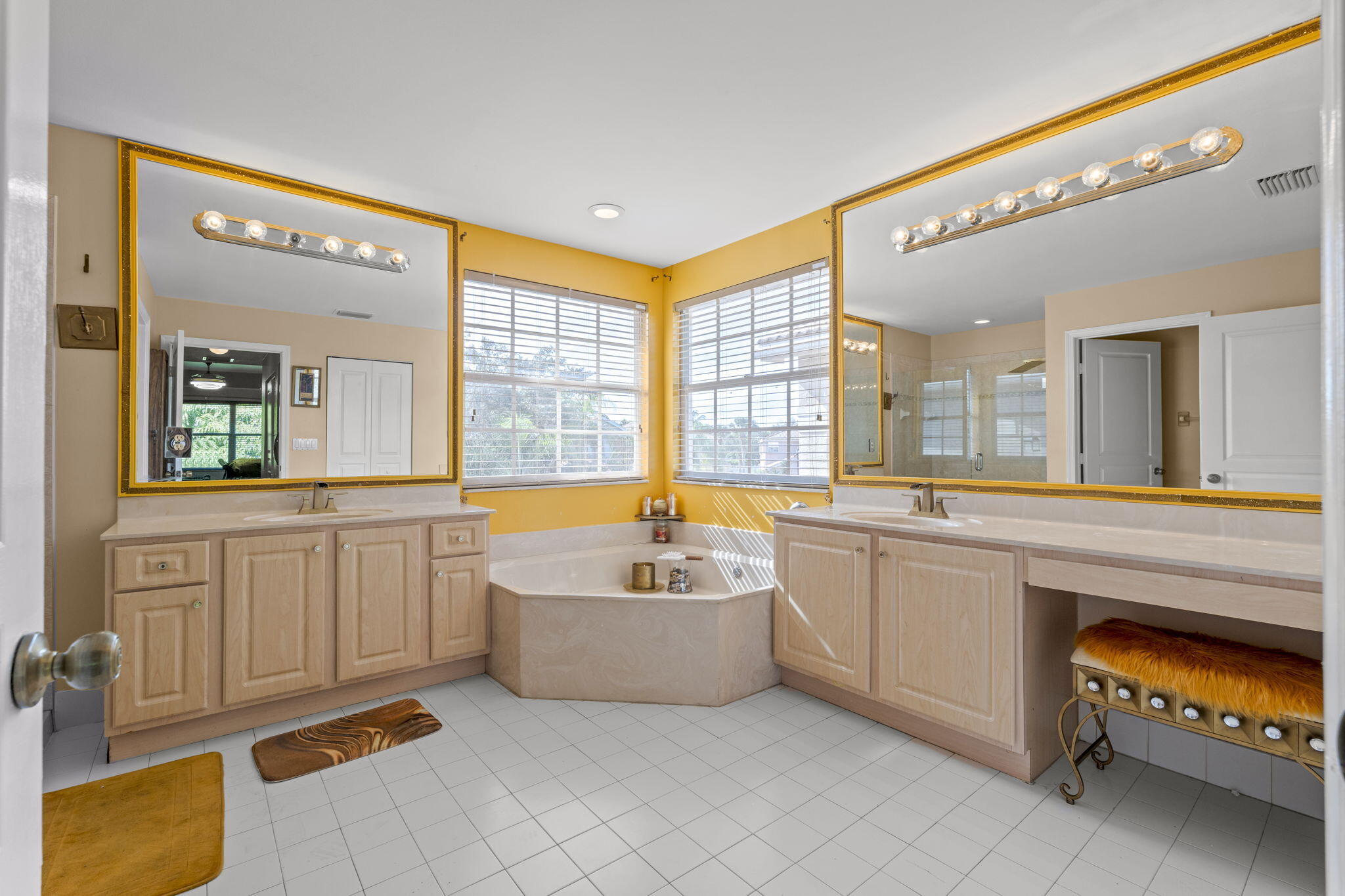 5033 Solar Point Drive
