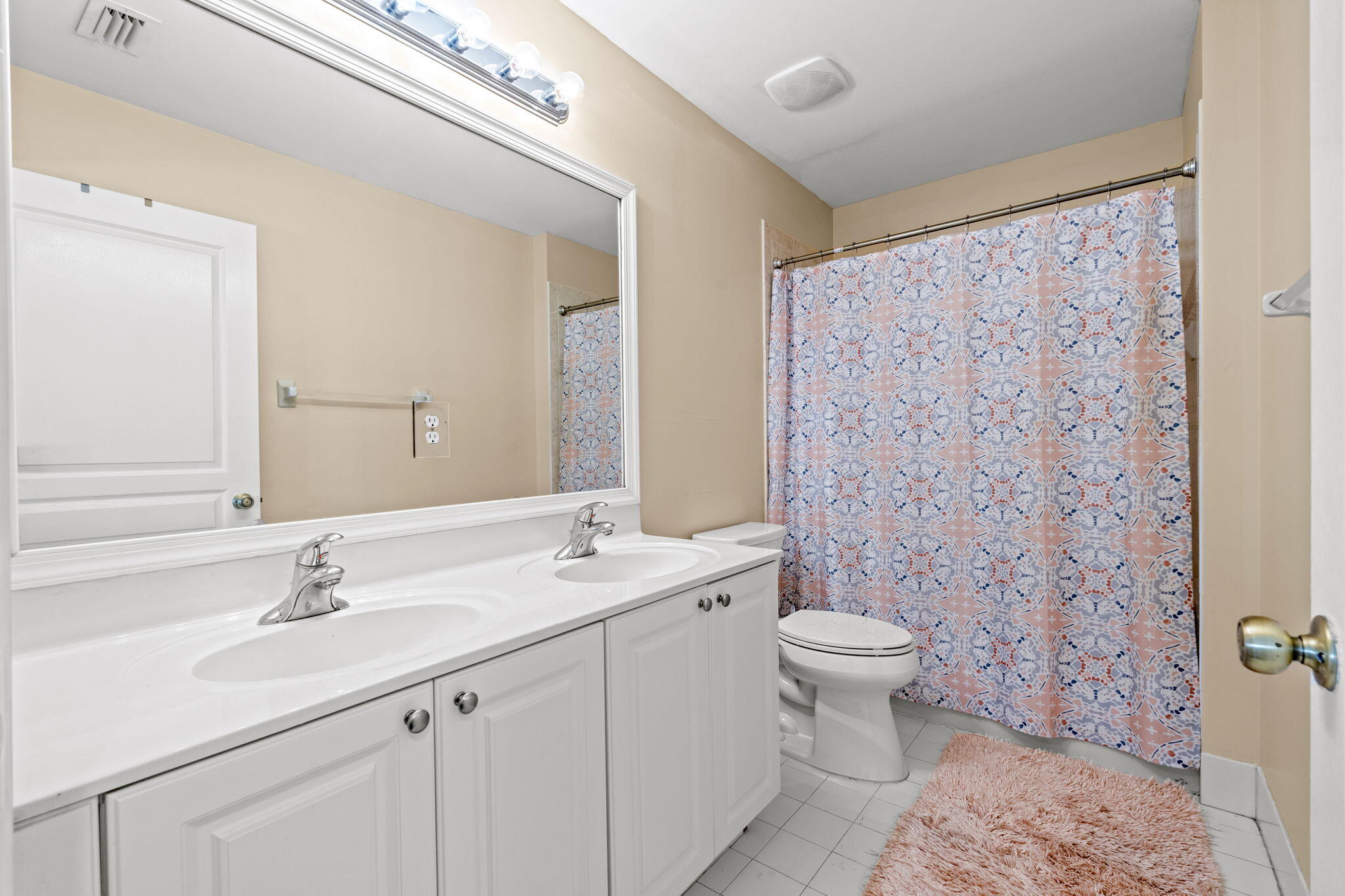5033 Solar Point Drive