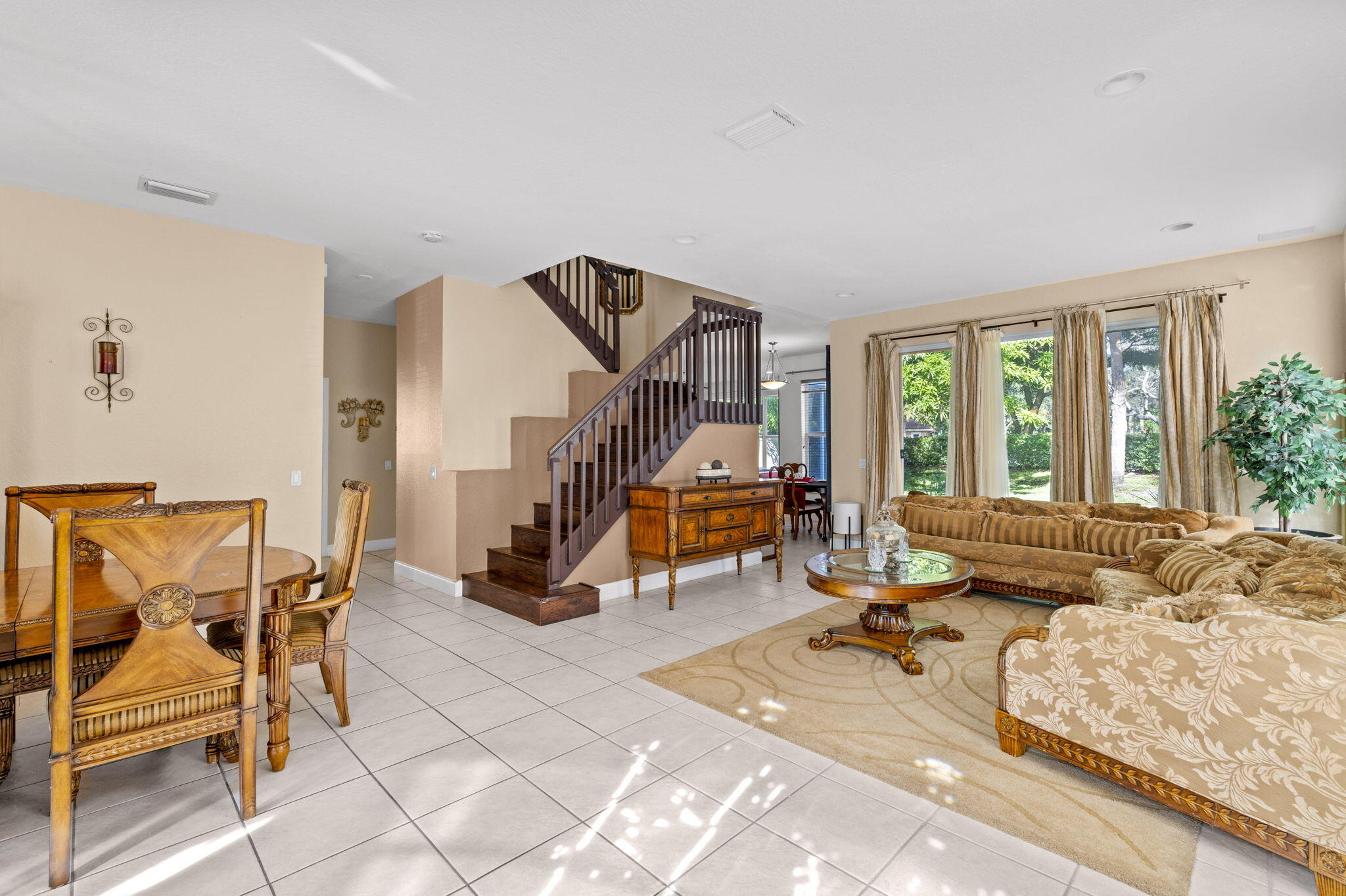 5033 Solar Point Drive