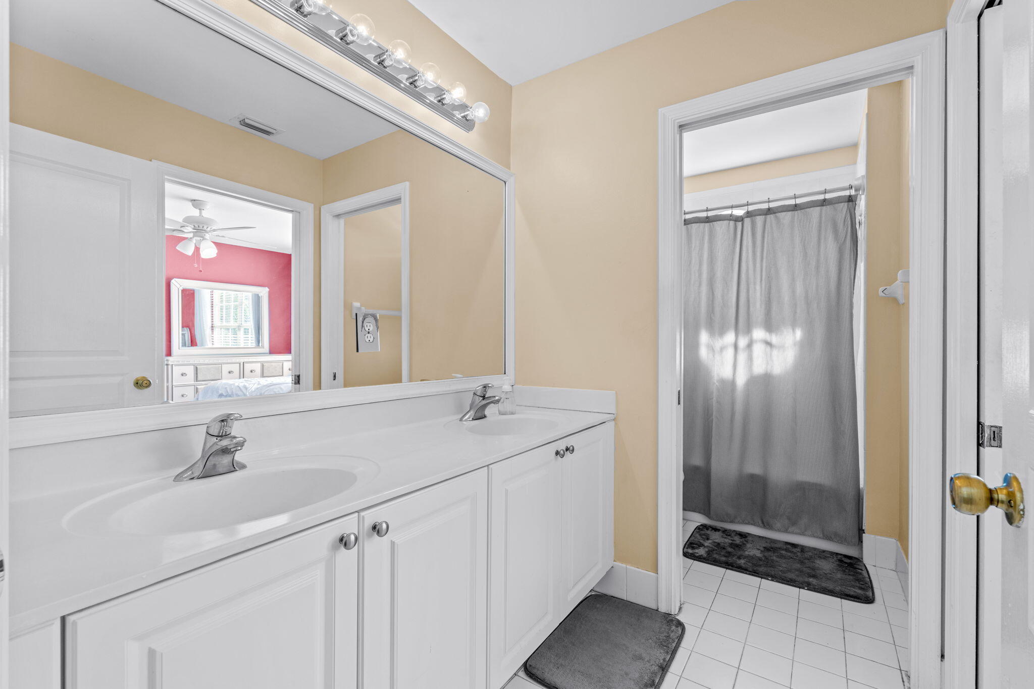 5033 Solar Point Drive
