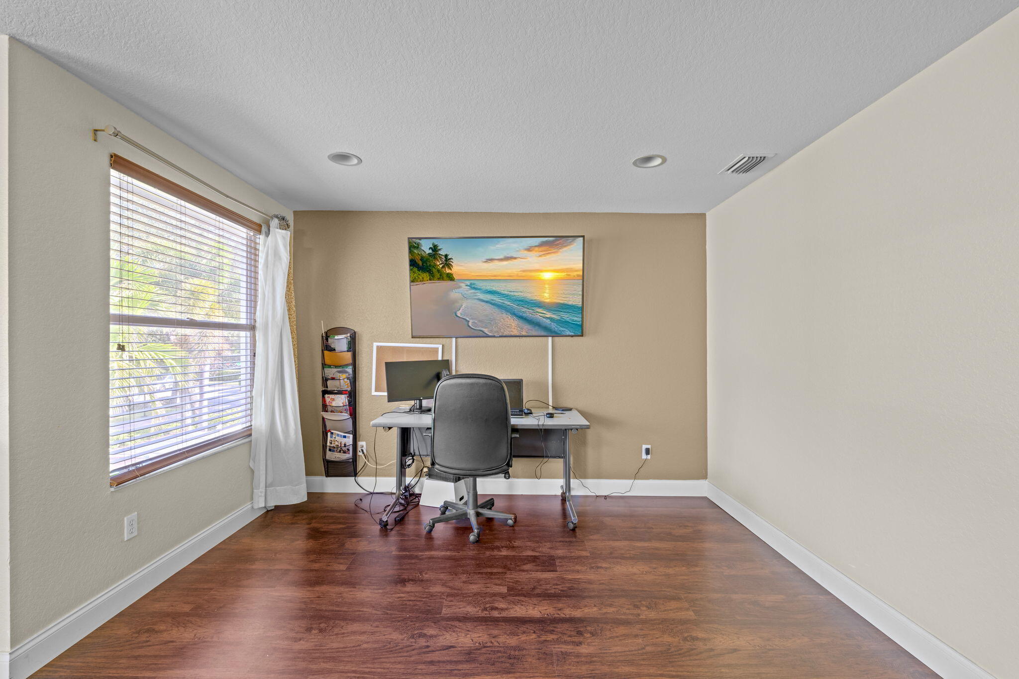 5033 Solar Point Drive