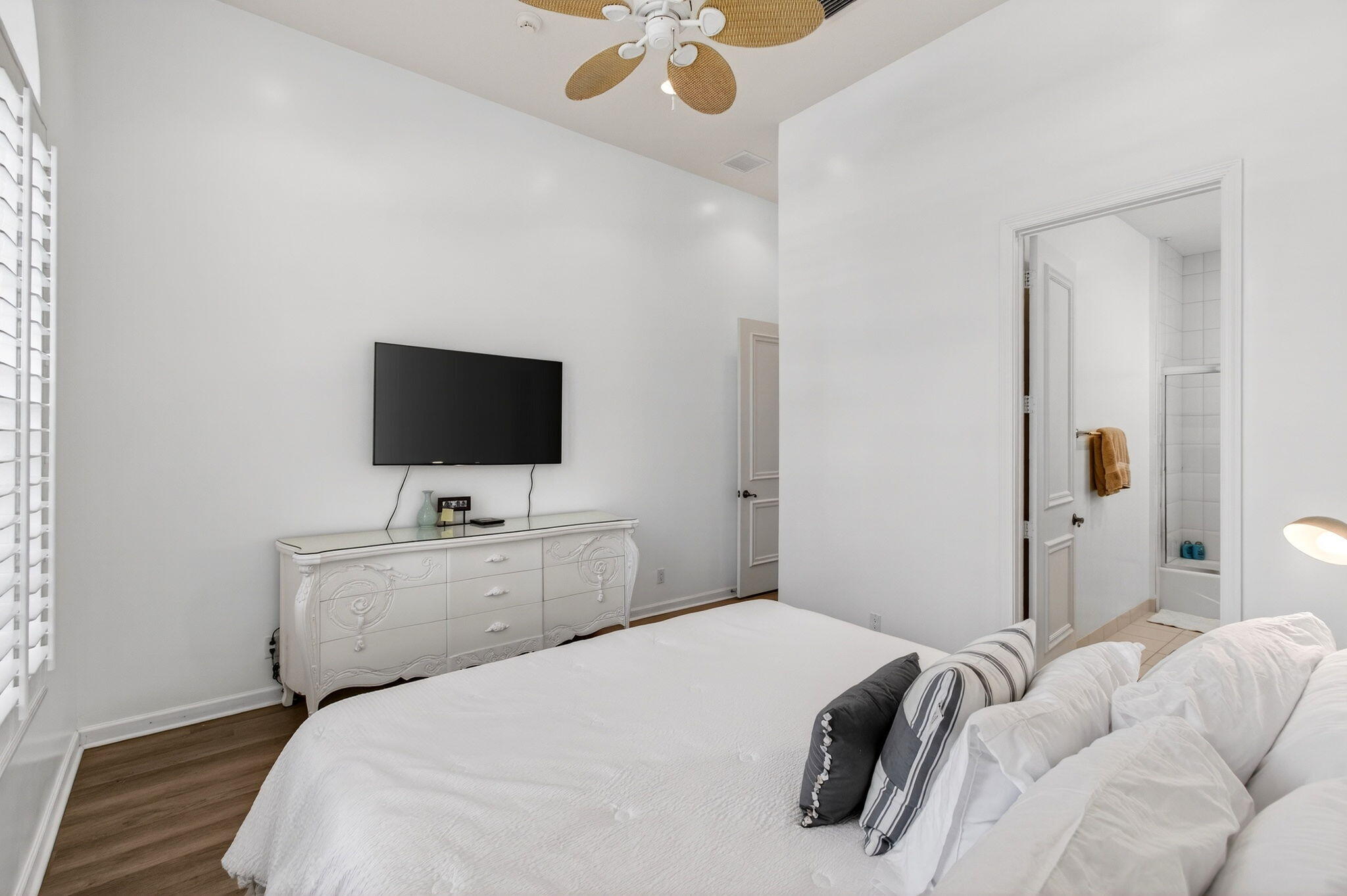 17728 Villa Club Way