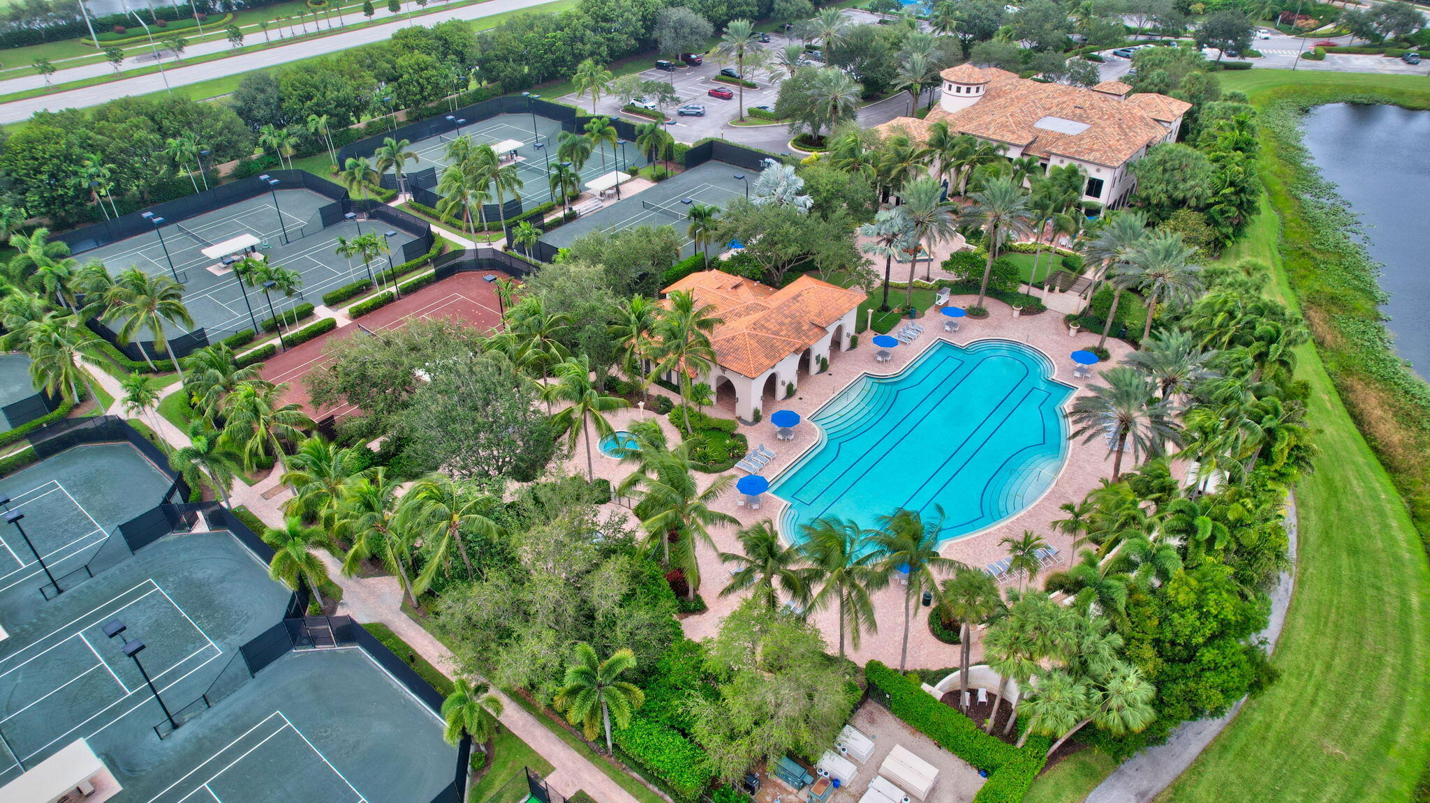 17728 Villa Club Way