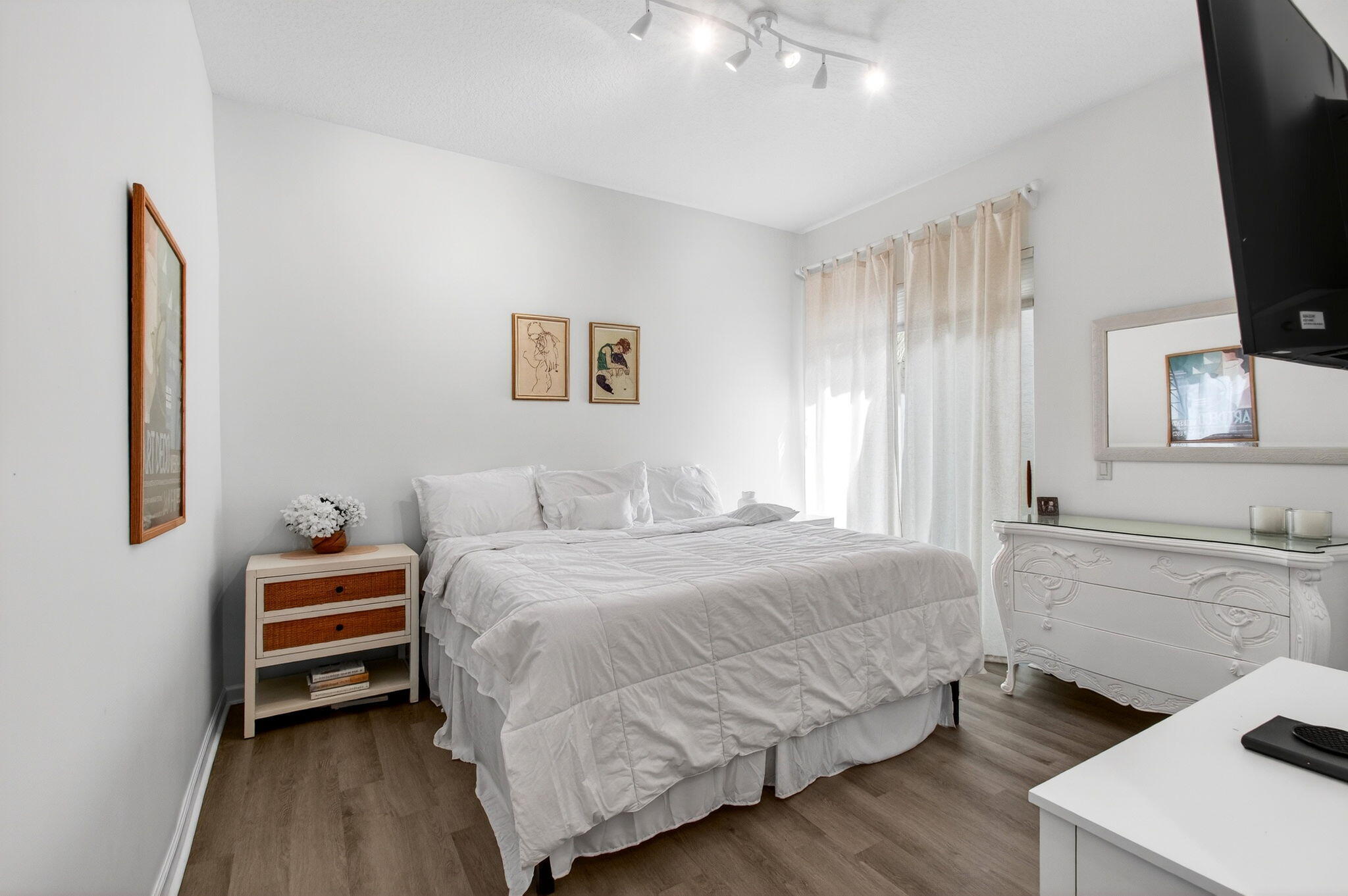 17728 Villa Club Way