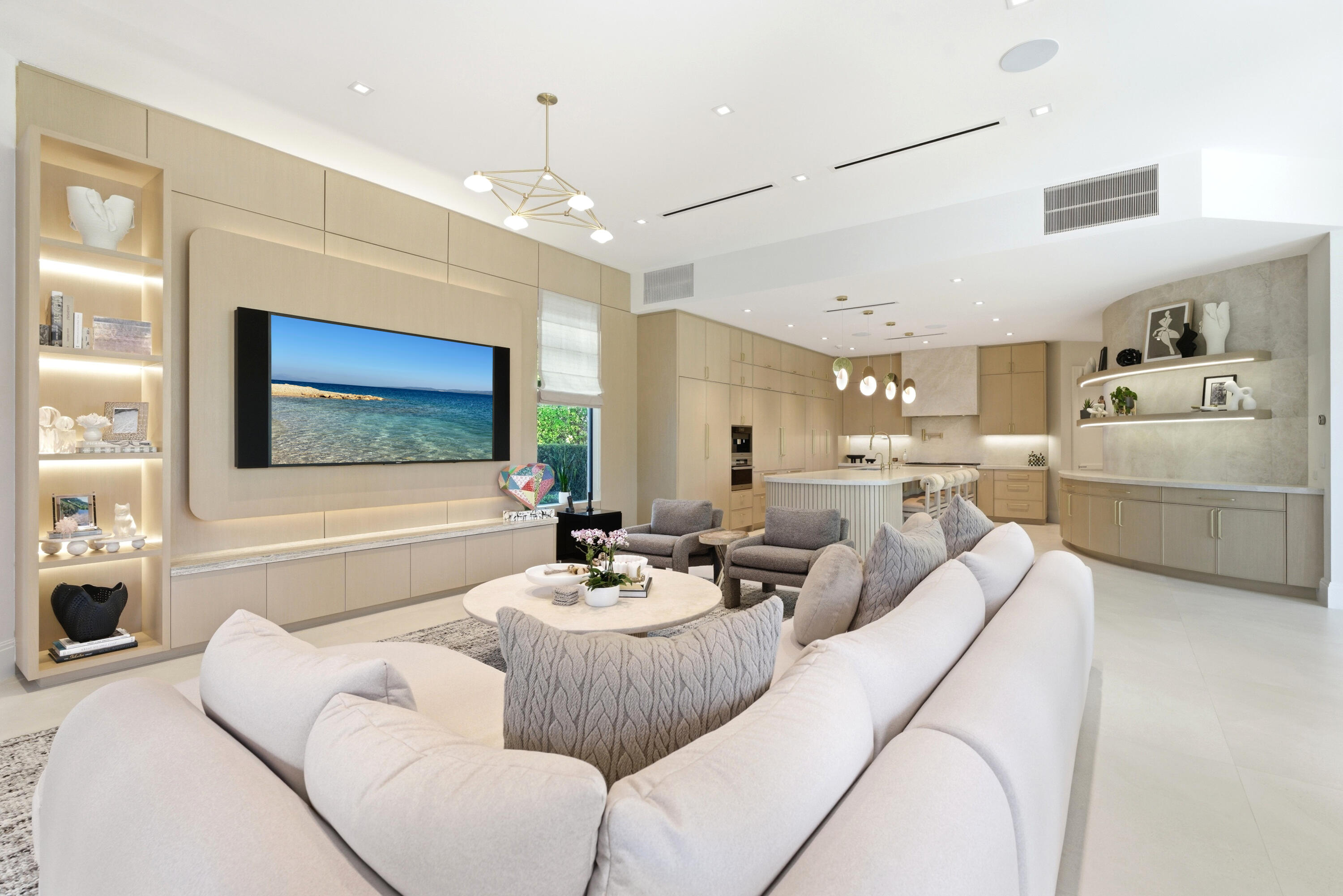 9105 Pintura Way