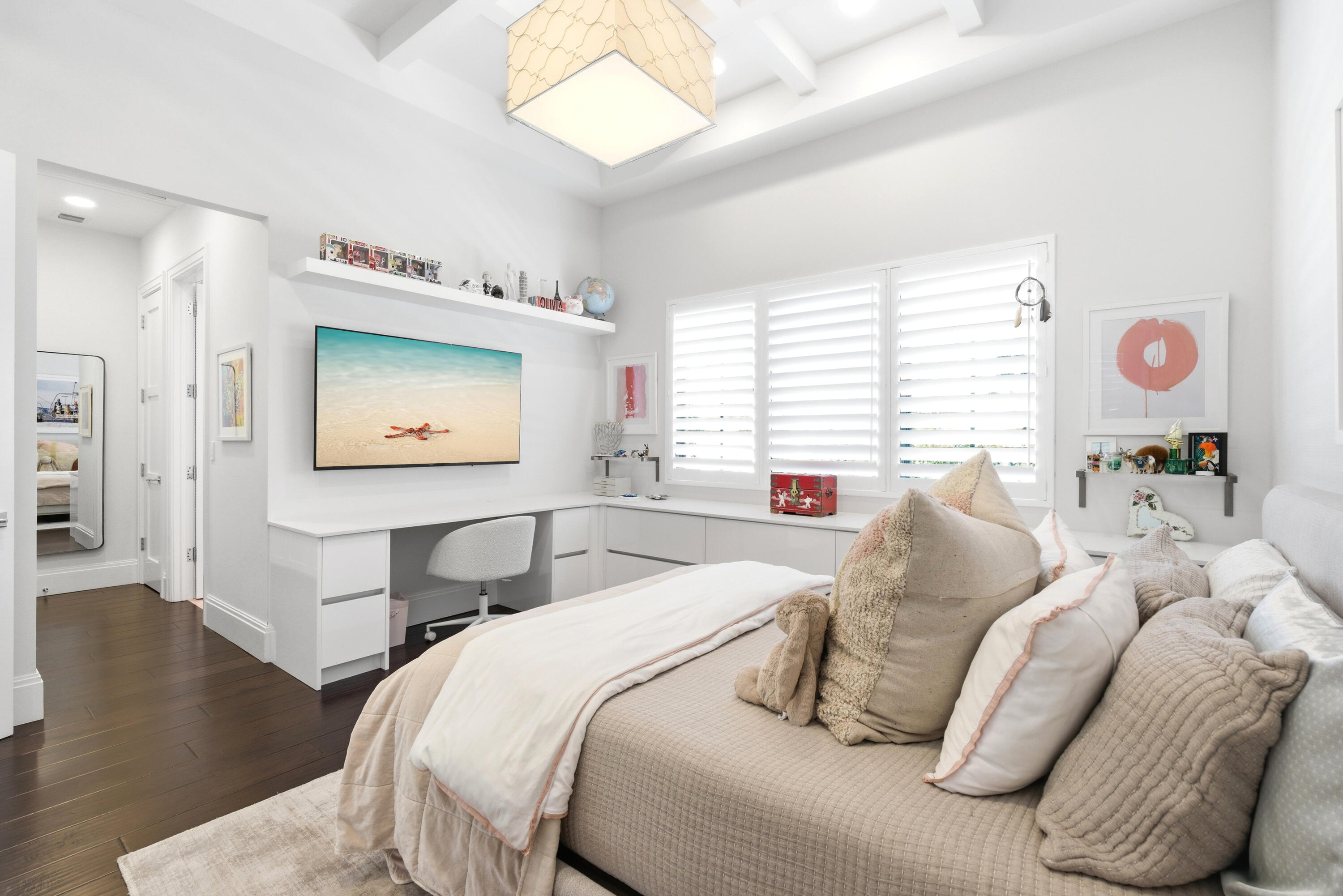 9105 Pintura Way