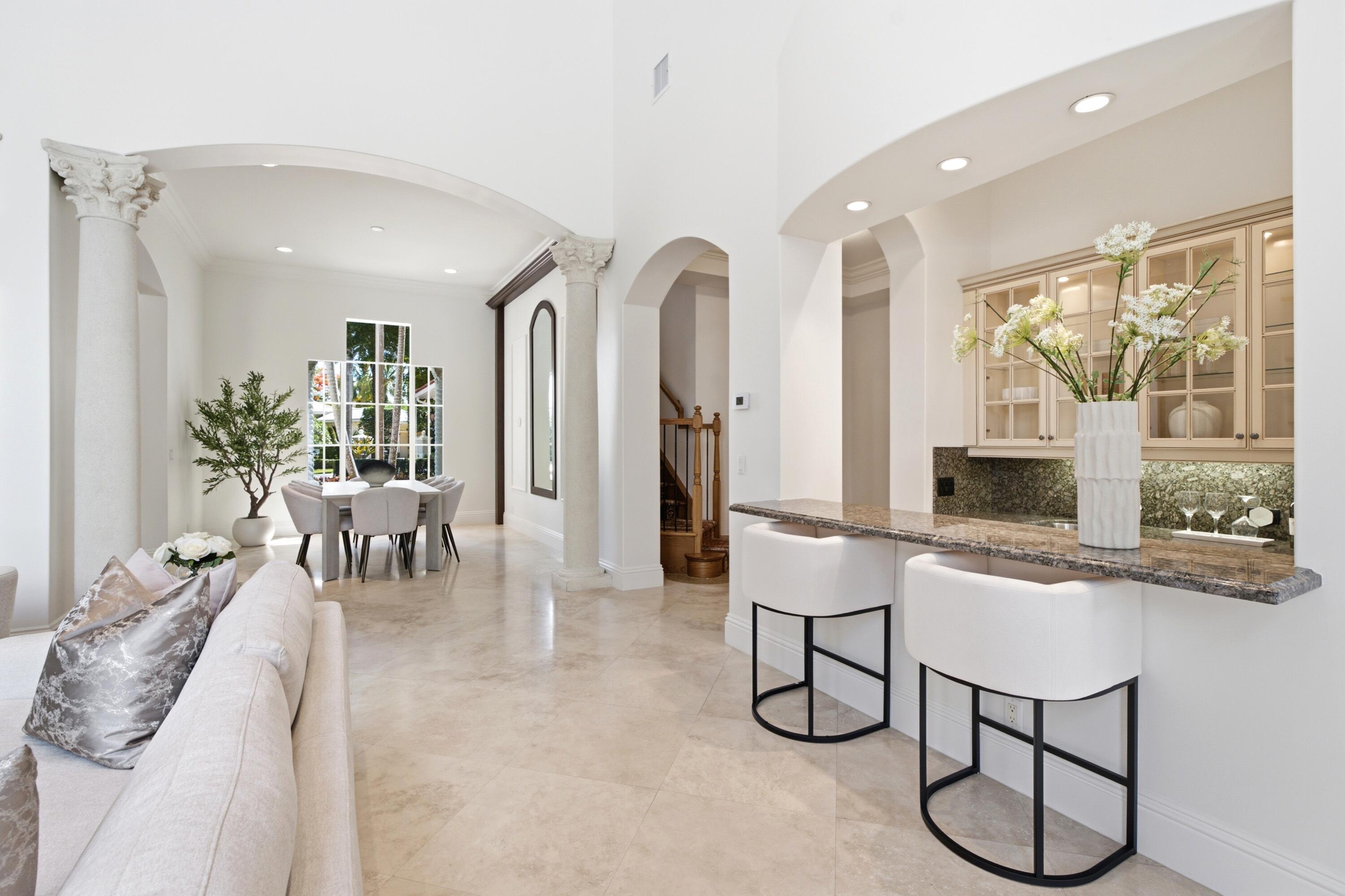 17165 Ave Le Rivage