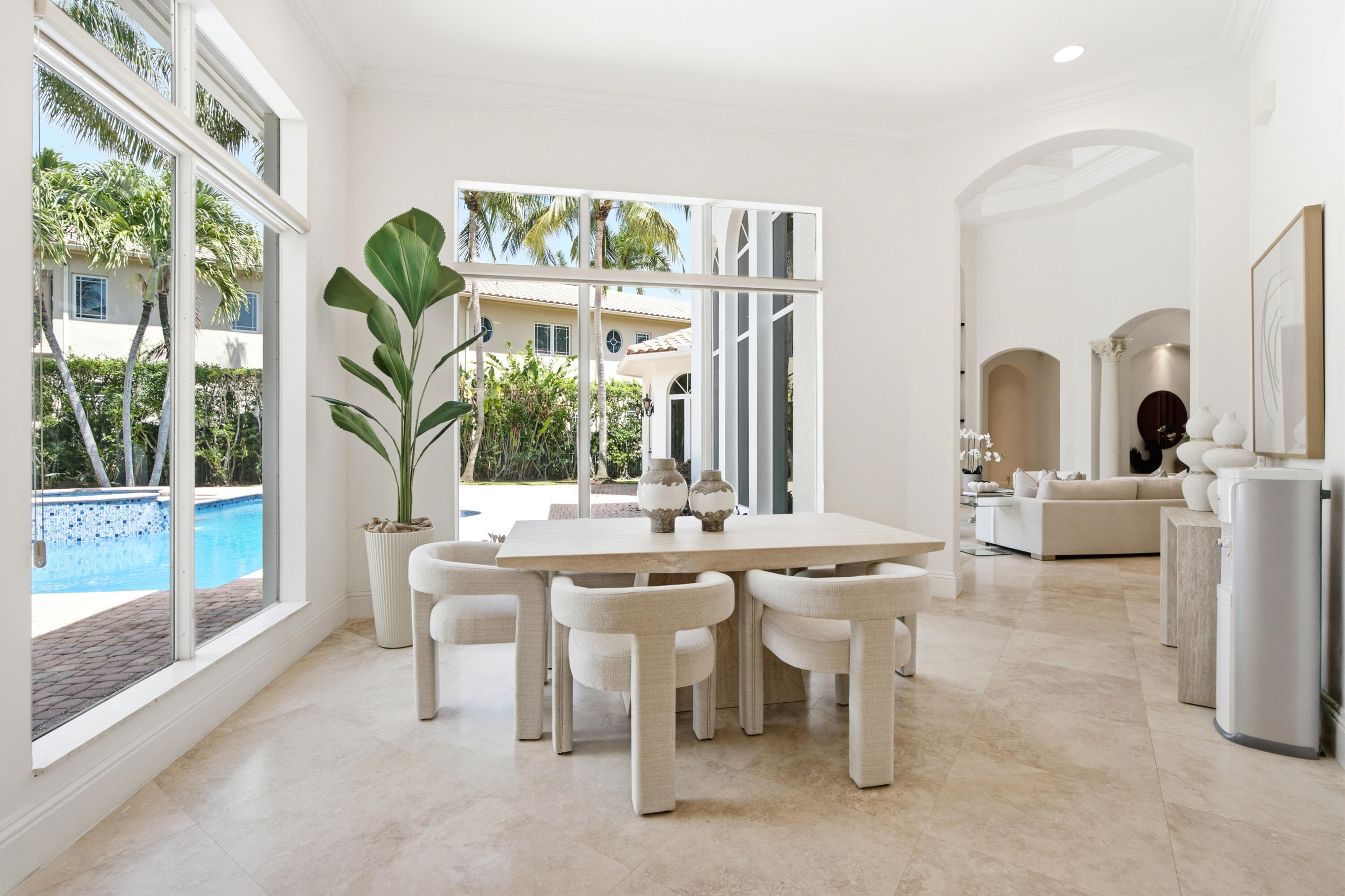 17165 Ave Le Rivage