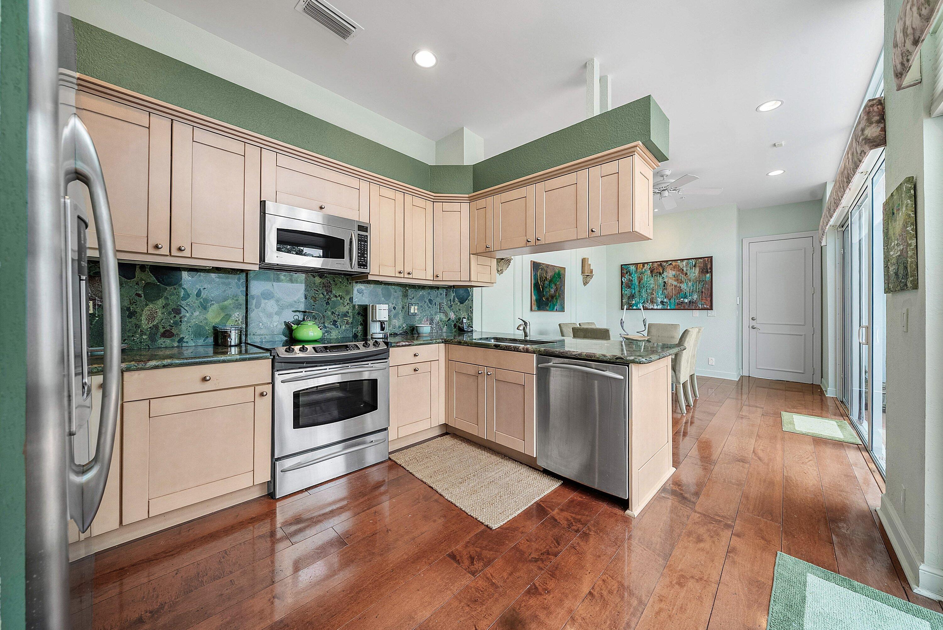 2115 S Ocean Boulevard 14