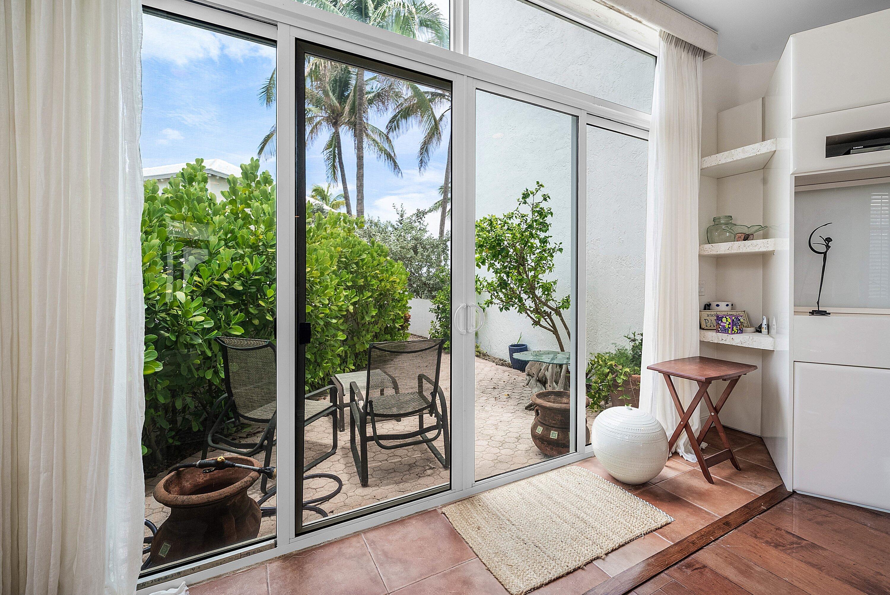 2115 S Ocean Boulevard 14