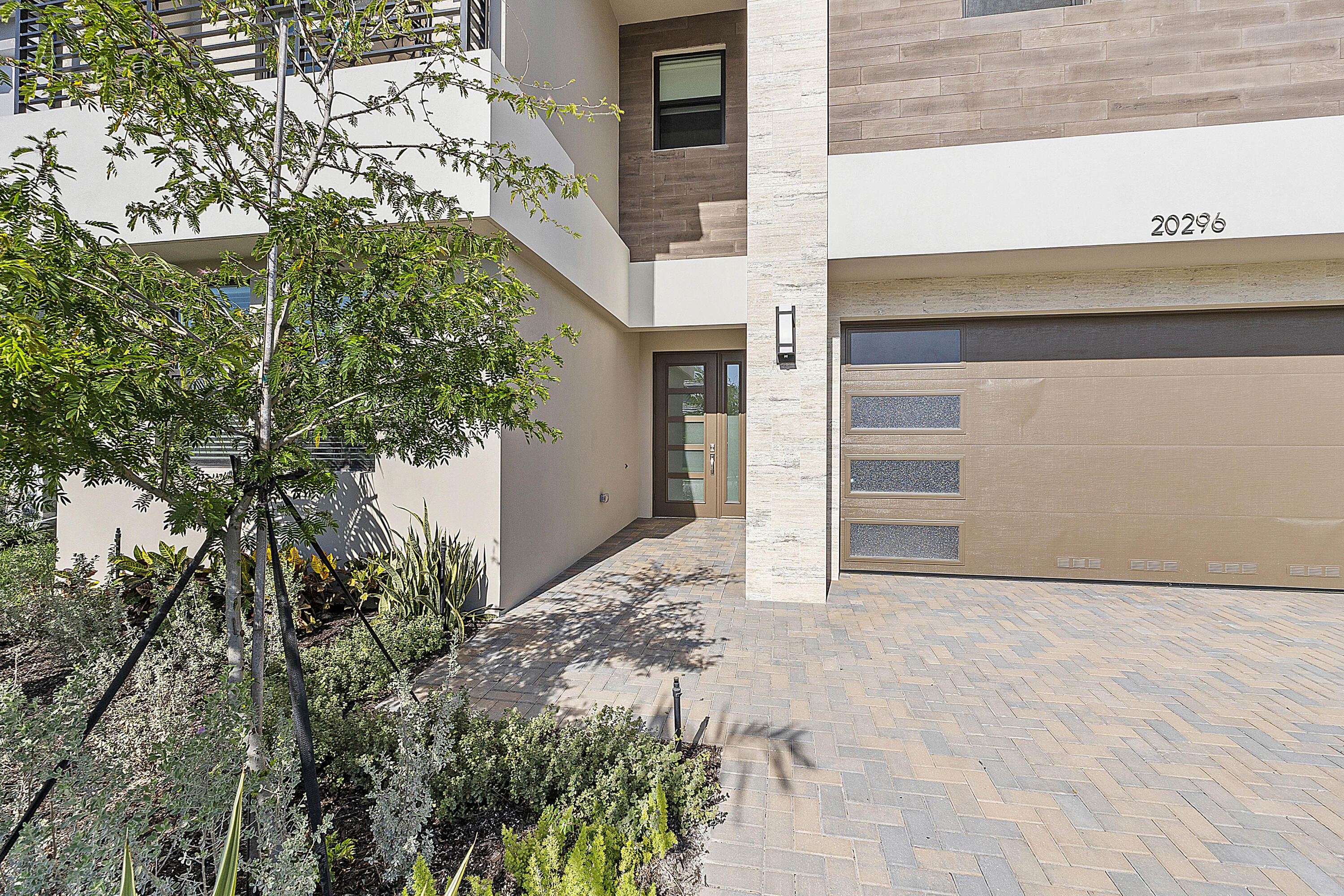 20296 Somerset Hills Drive