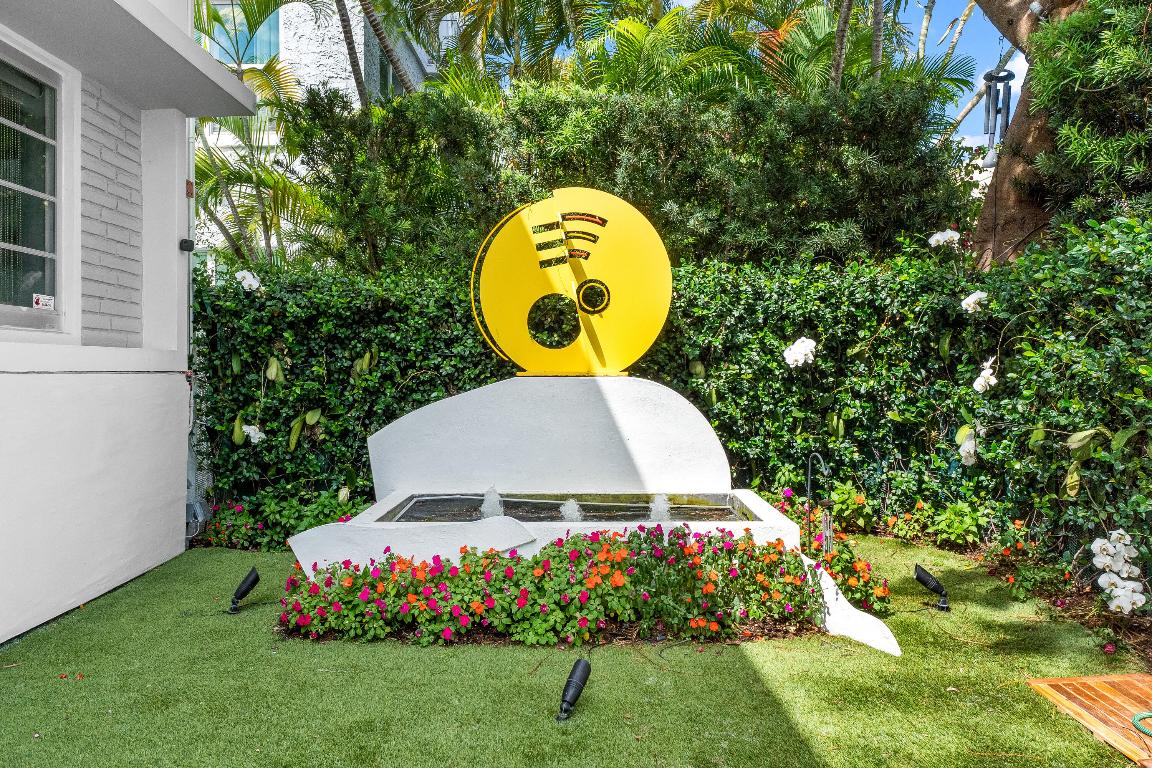 1616 Michigan Avenue 1