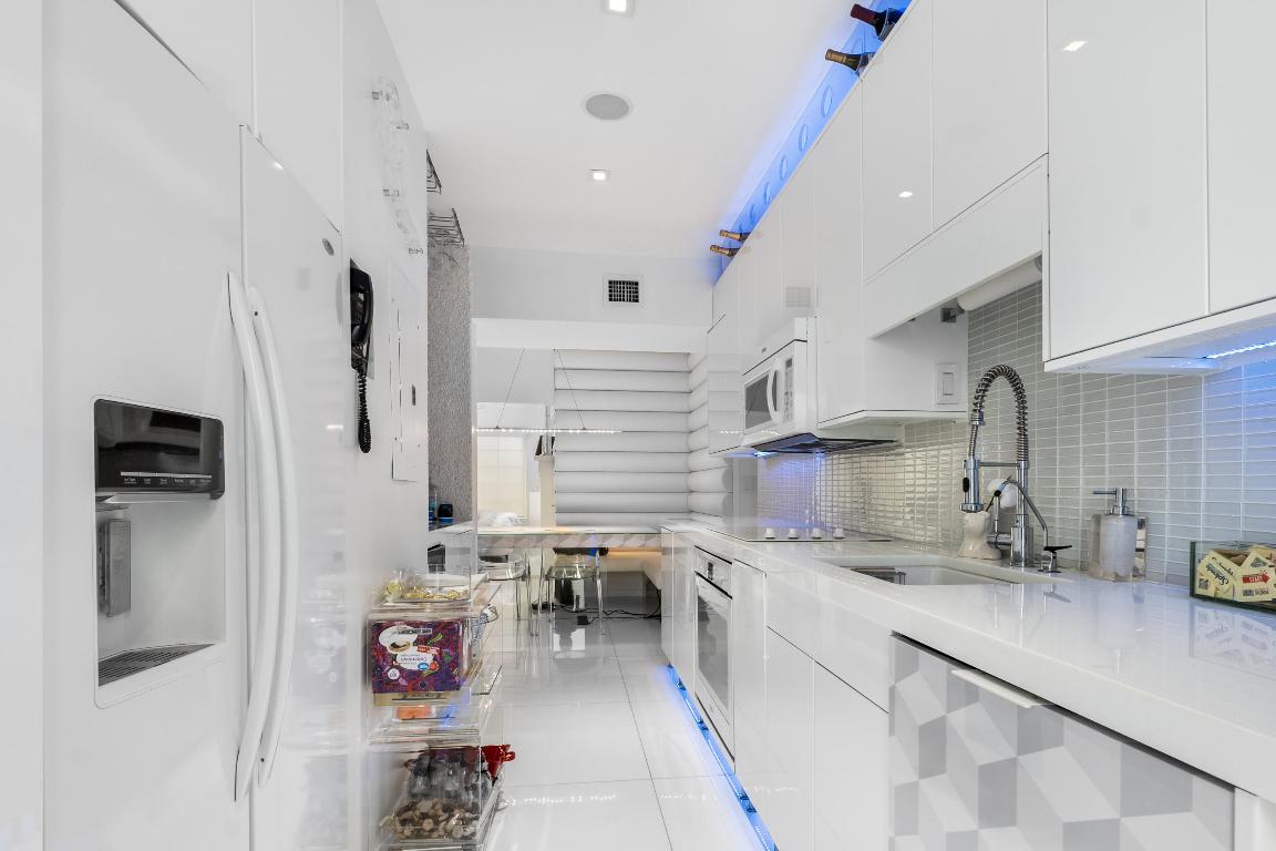 1616 Michigan Avenue 1