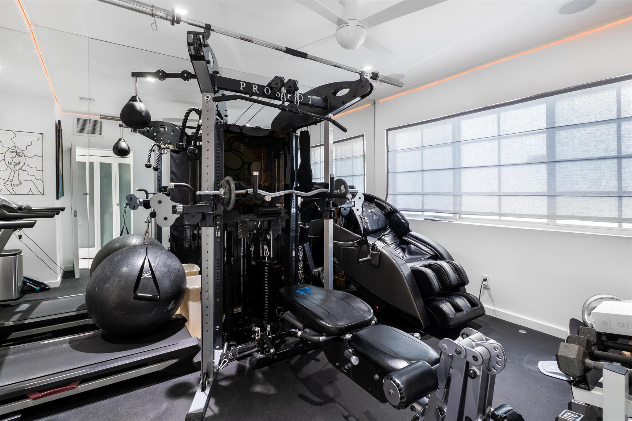 1616 Michigan Avenue 1