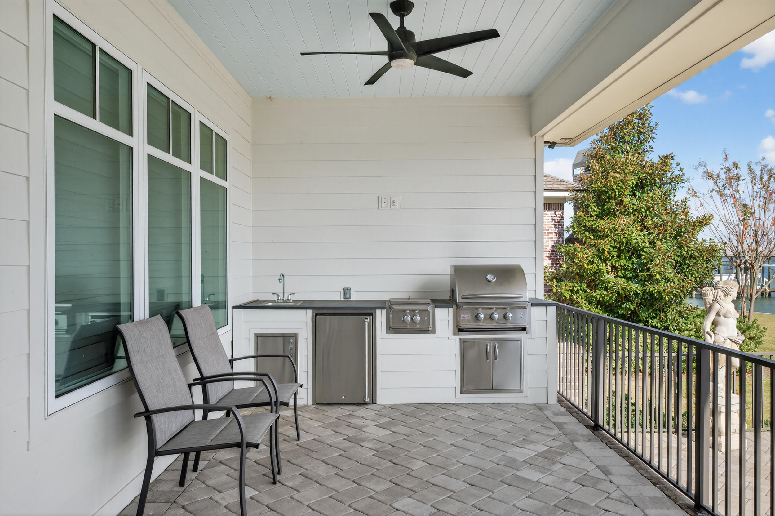 901 Peacocks Point Drive