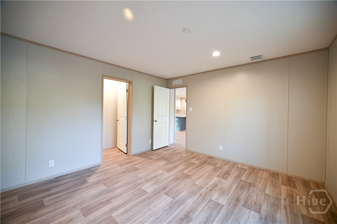 2760 17 Highway