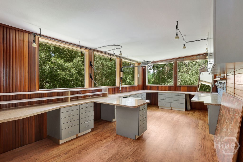 517 Pleasant Point Road