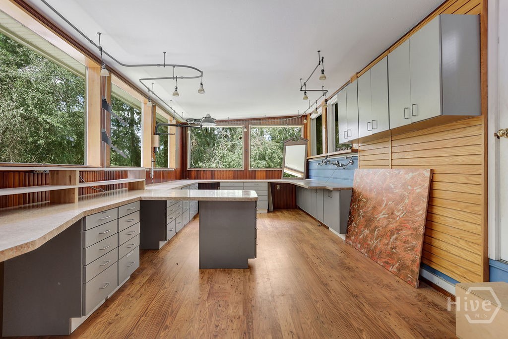 517 Pleasant Point Road