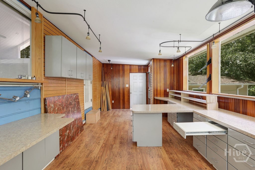517 Pleasant Point Road