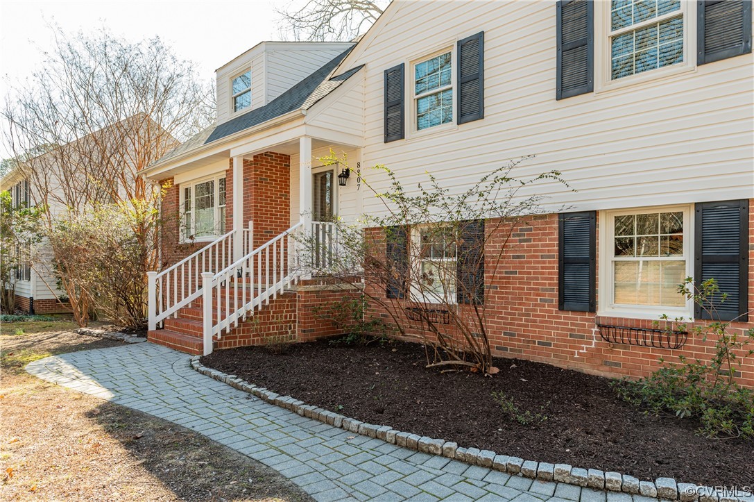 8807 Overhill Rd