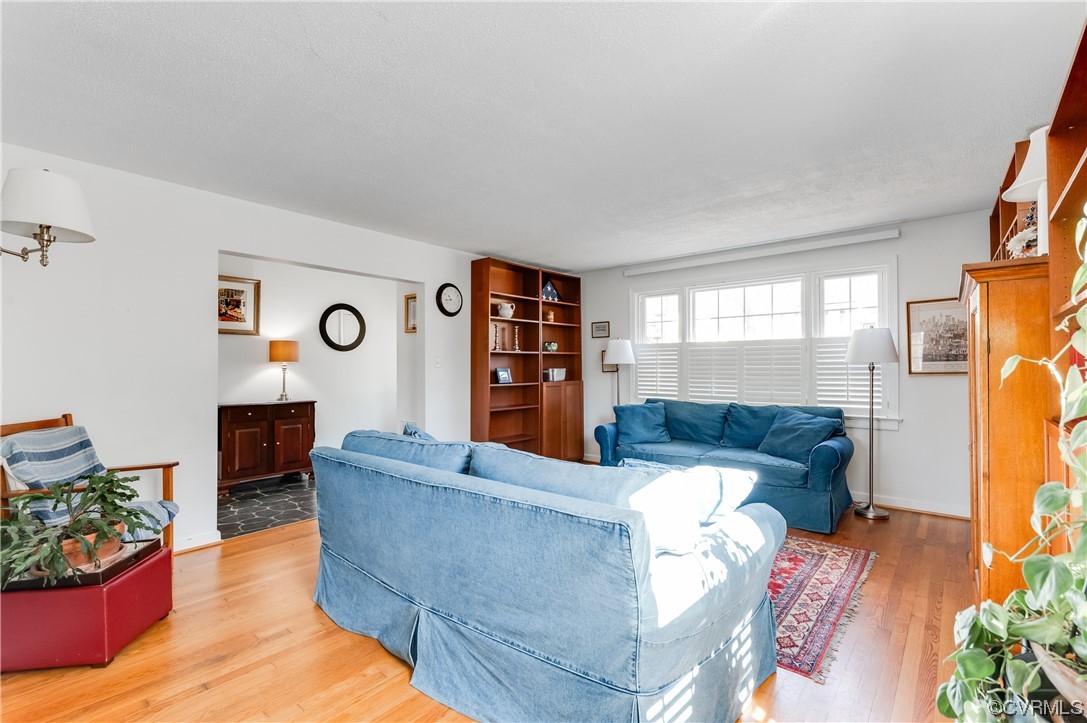 8807 Overhill Rd