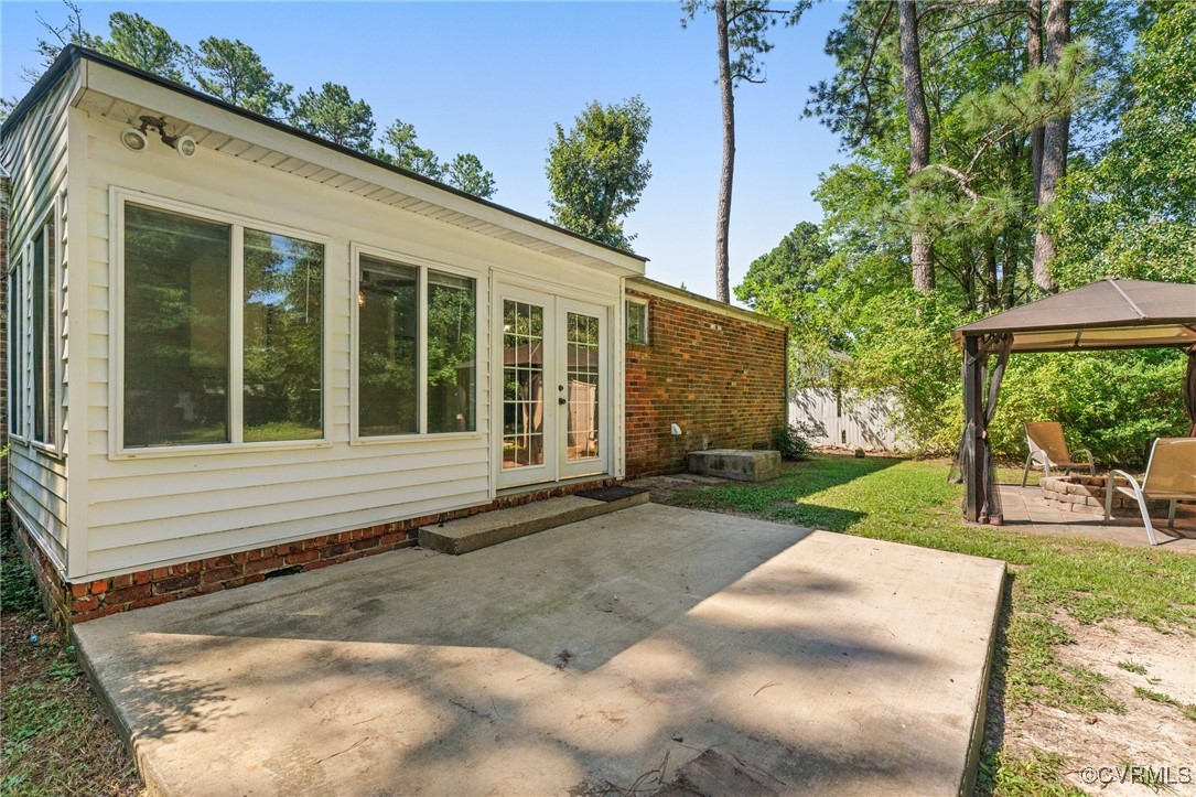 523 Dering Rd