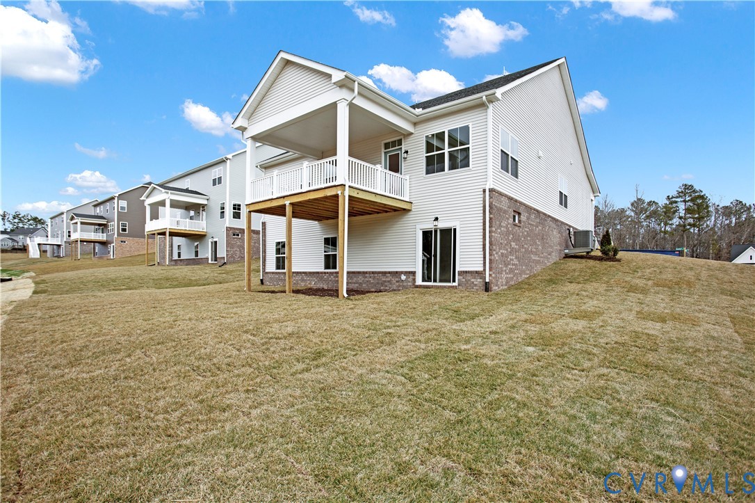 15436 Greenhart Dr