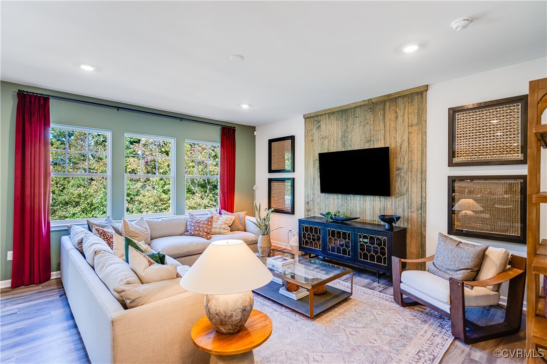 6645 Cassia Loop