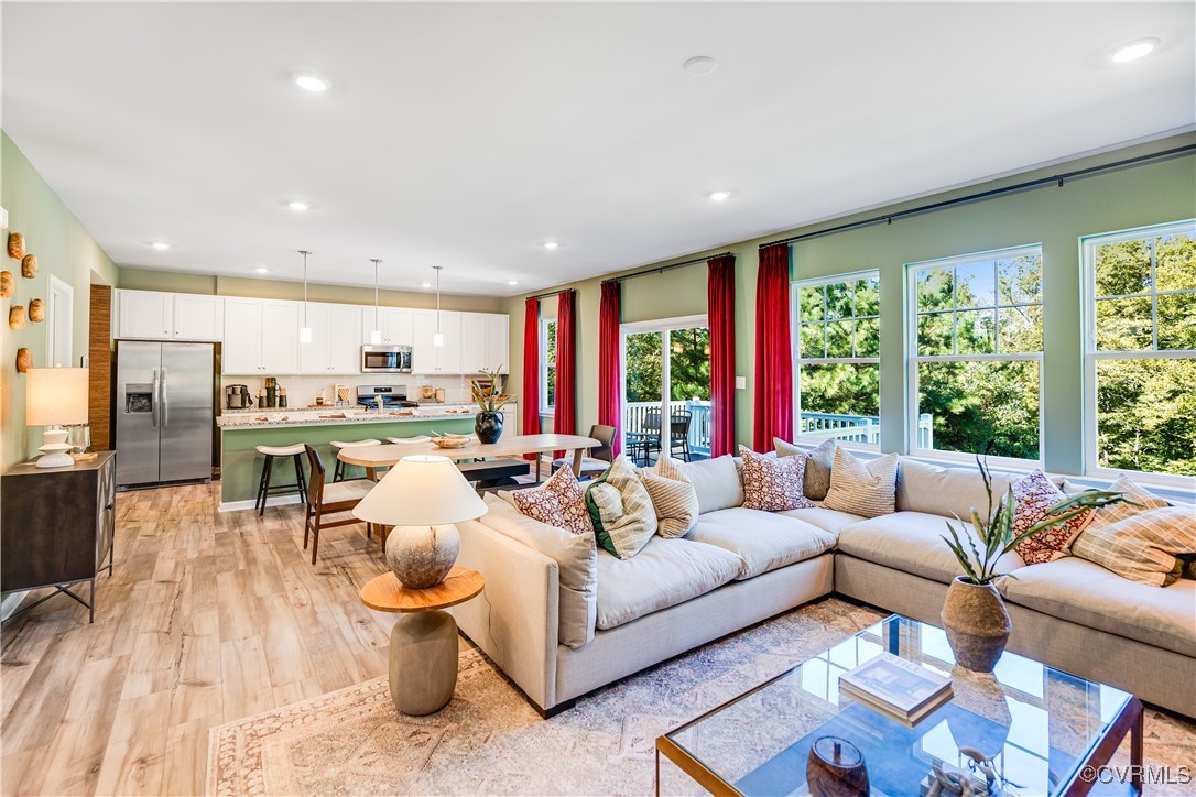 6645 Cassia Loop