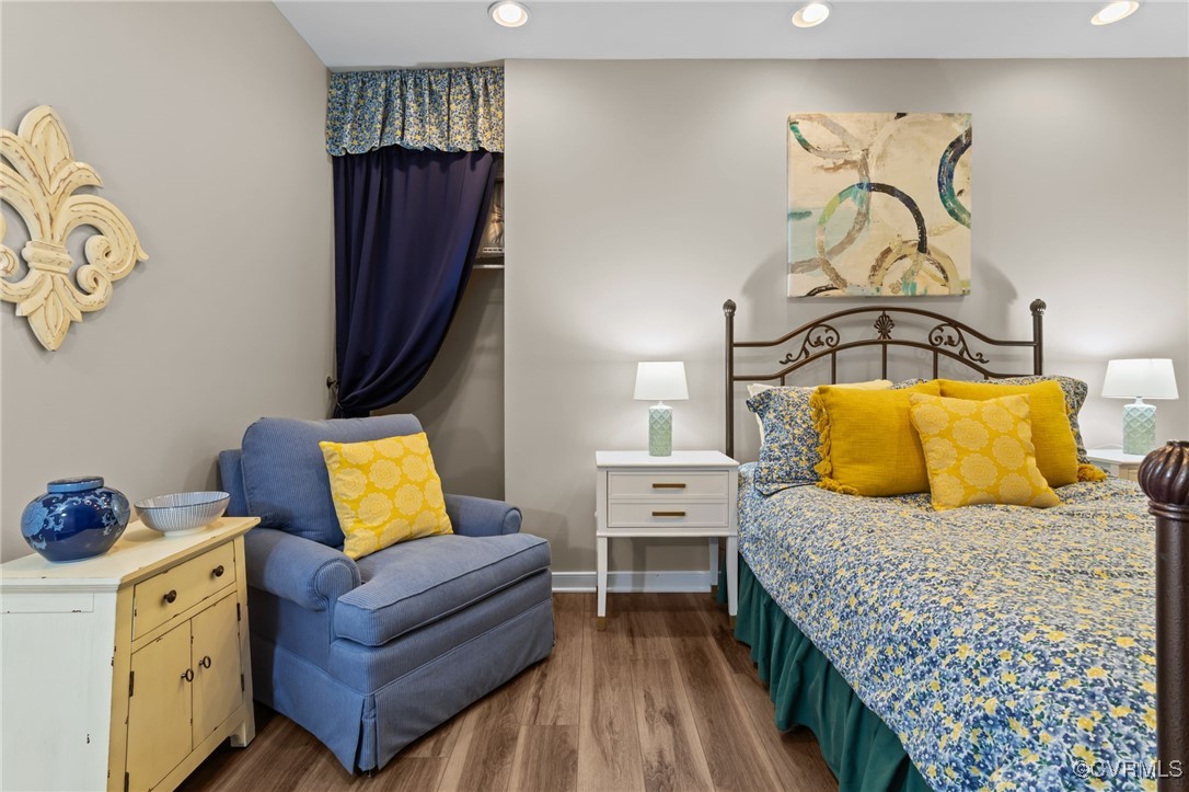 5901 Barnstable Ct