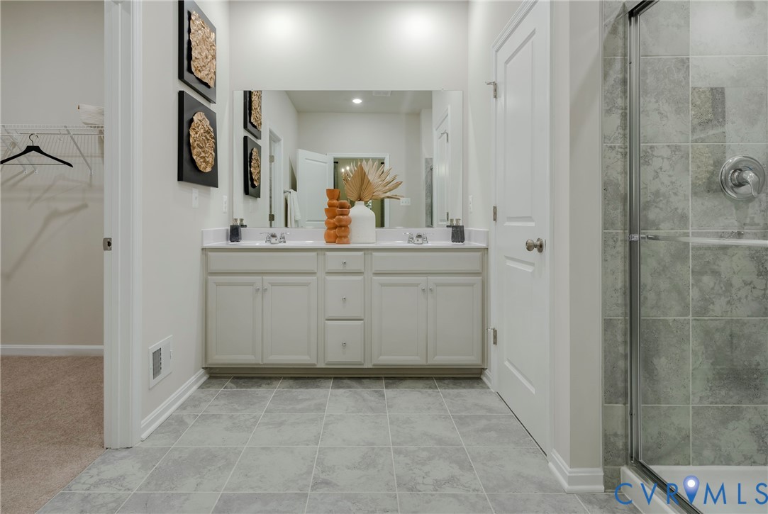8724 Centerline Dr