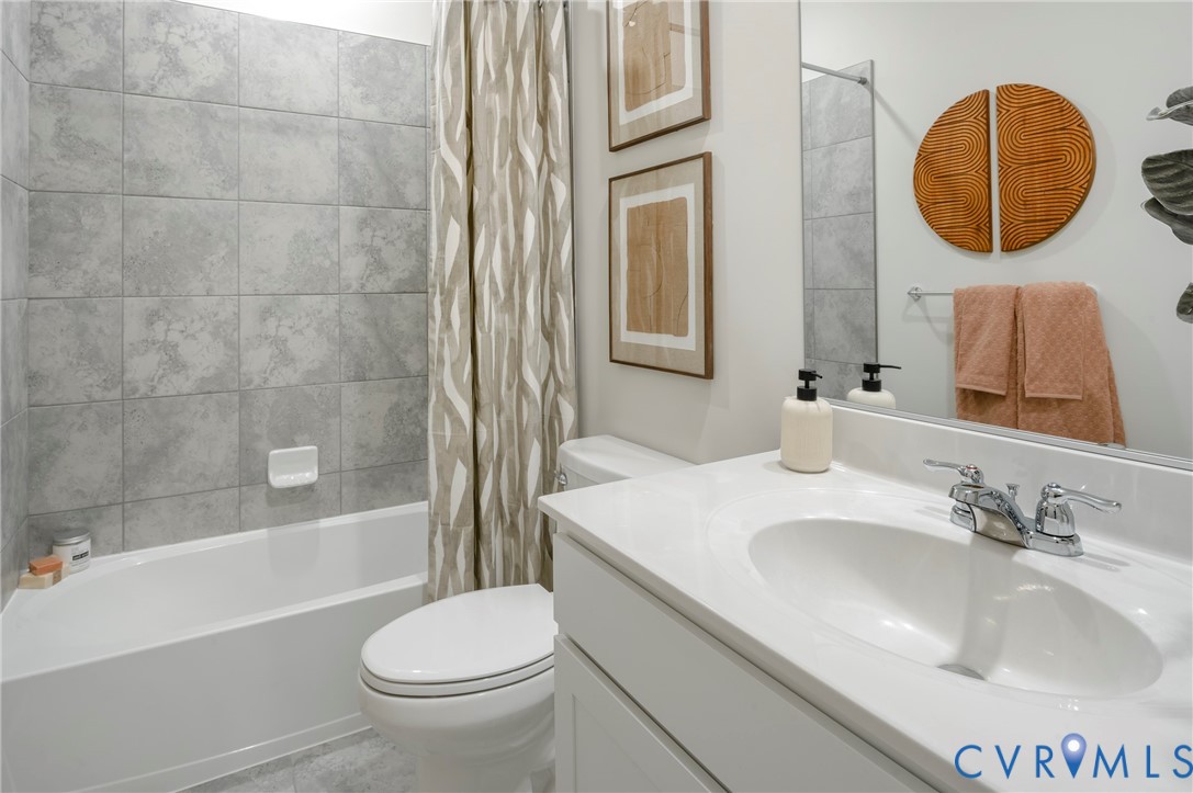 8724 Centerline Dr