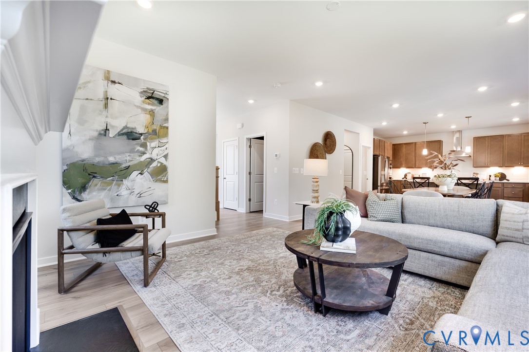 8707 Centerline Dr