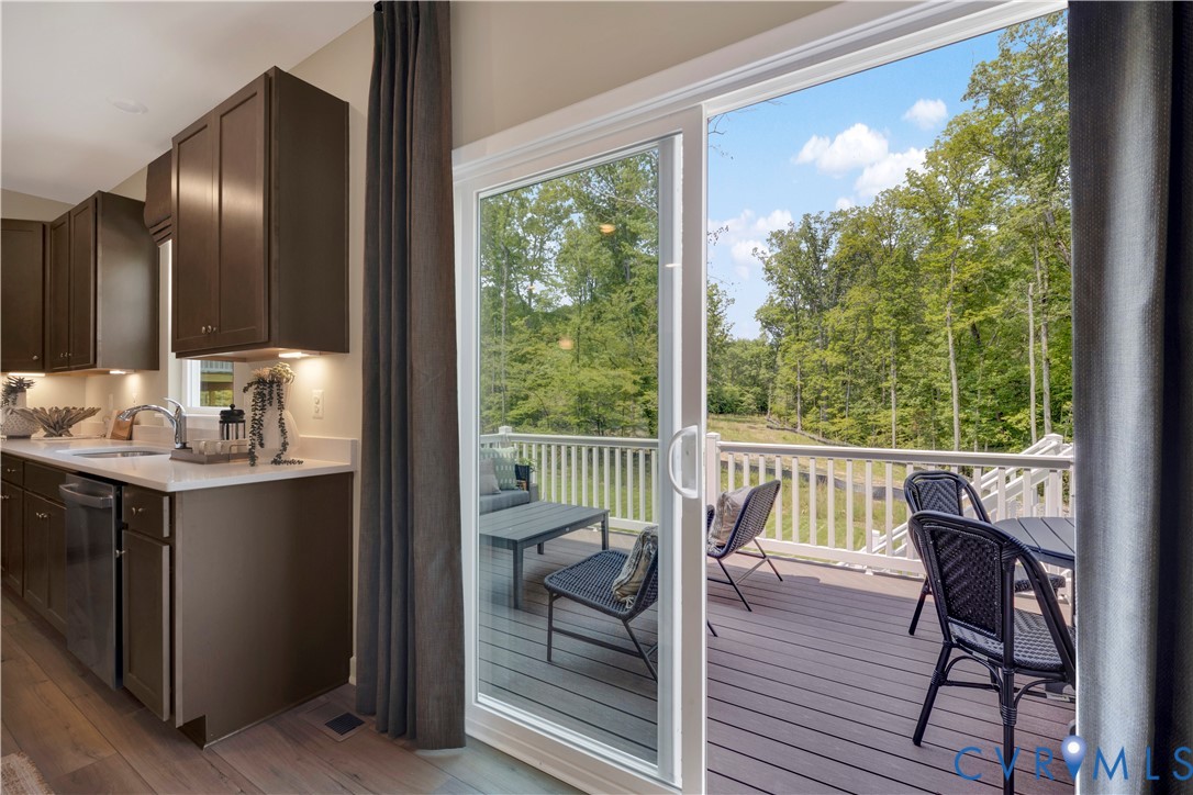 8707 Centerline Dr