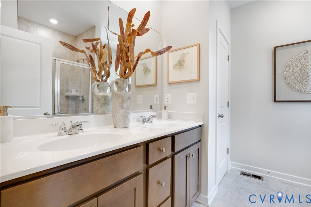 8707 Centerline Dr