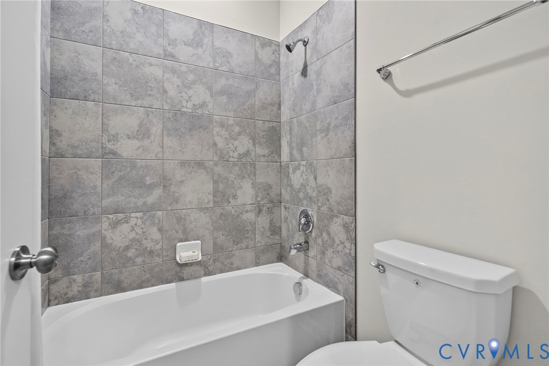 16118 Deltic Ln