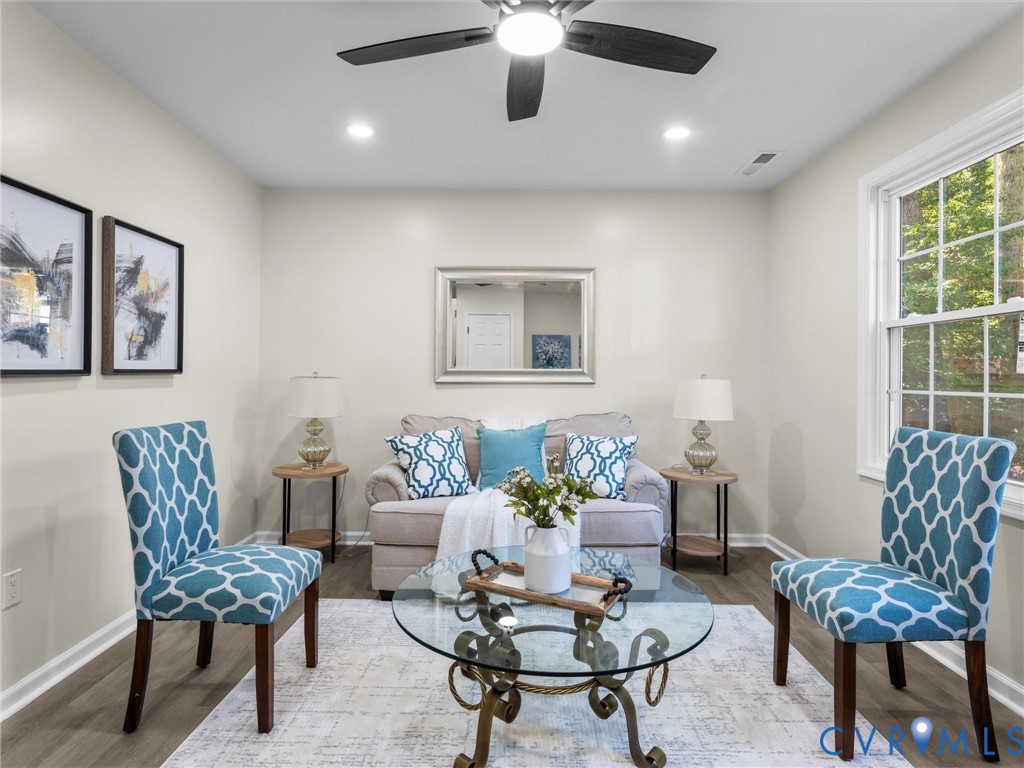 7003 Egan Pl