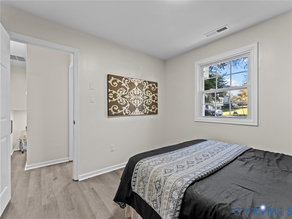 7003 Egan Pl