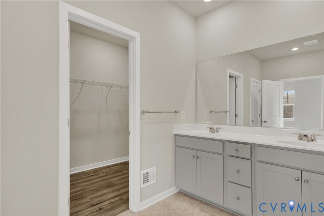 8748 Centerline Dr