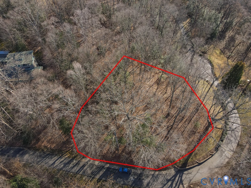 705 Old Locke Ln
