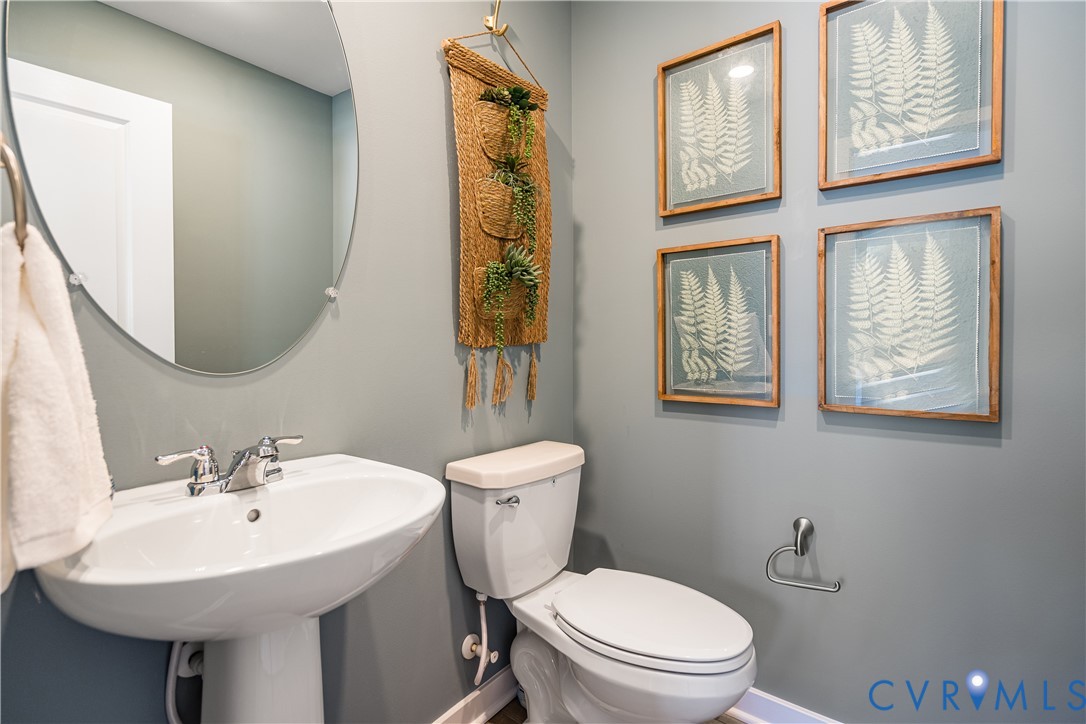 8768 Pioneer Hill Dr