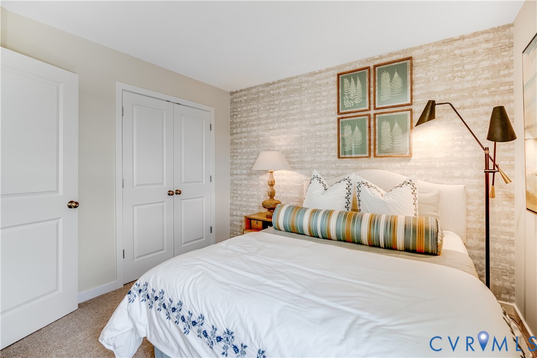 8768 Pioneer Hill Dr